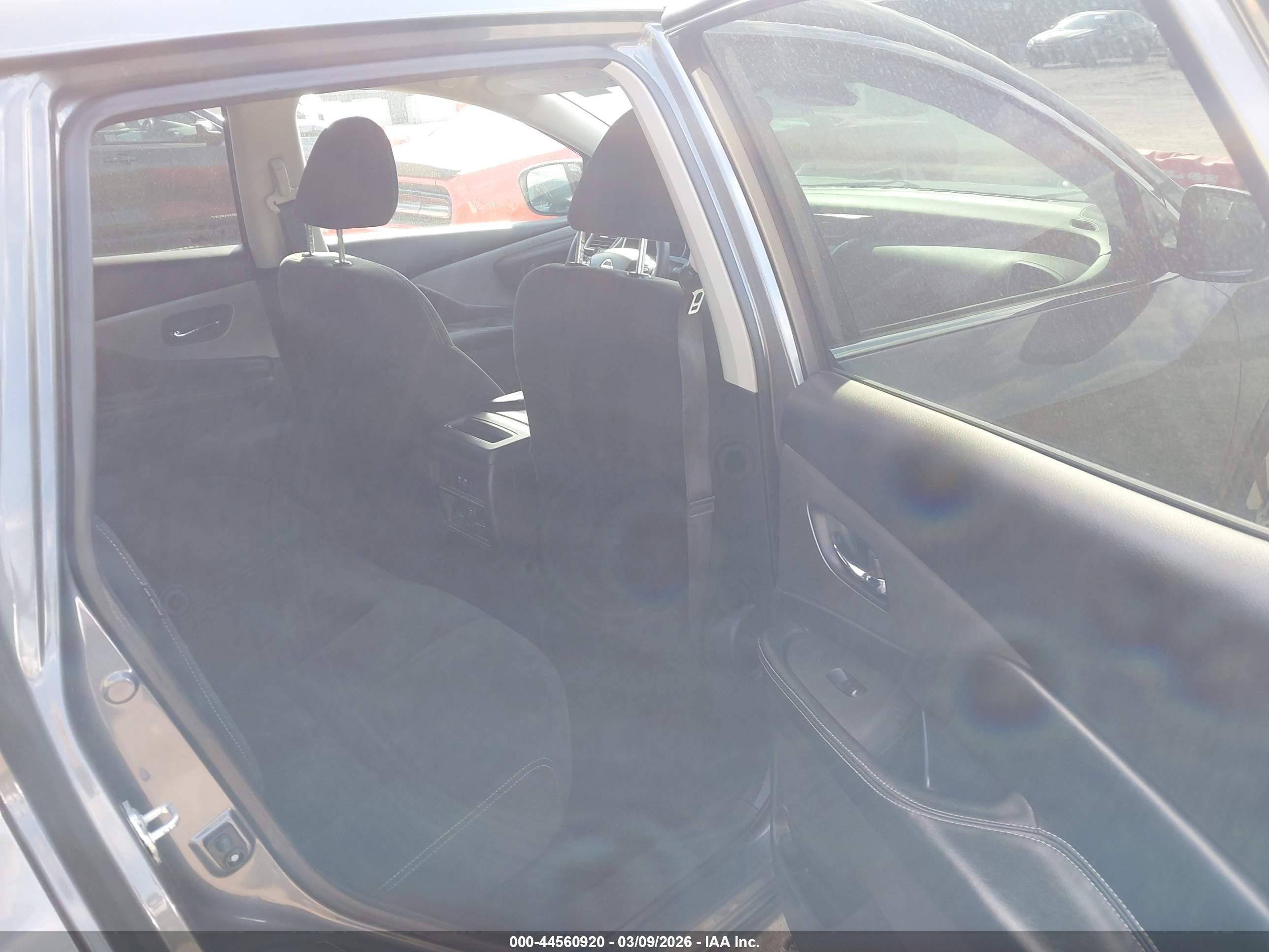 NISSAN MURANO image 8