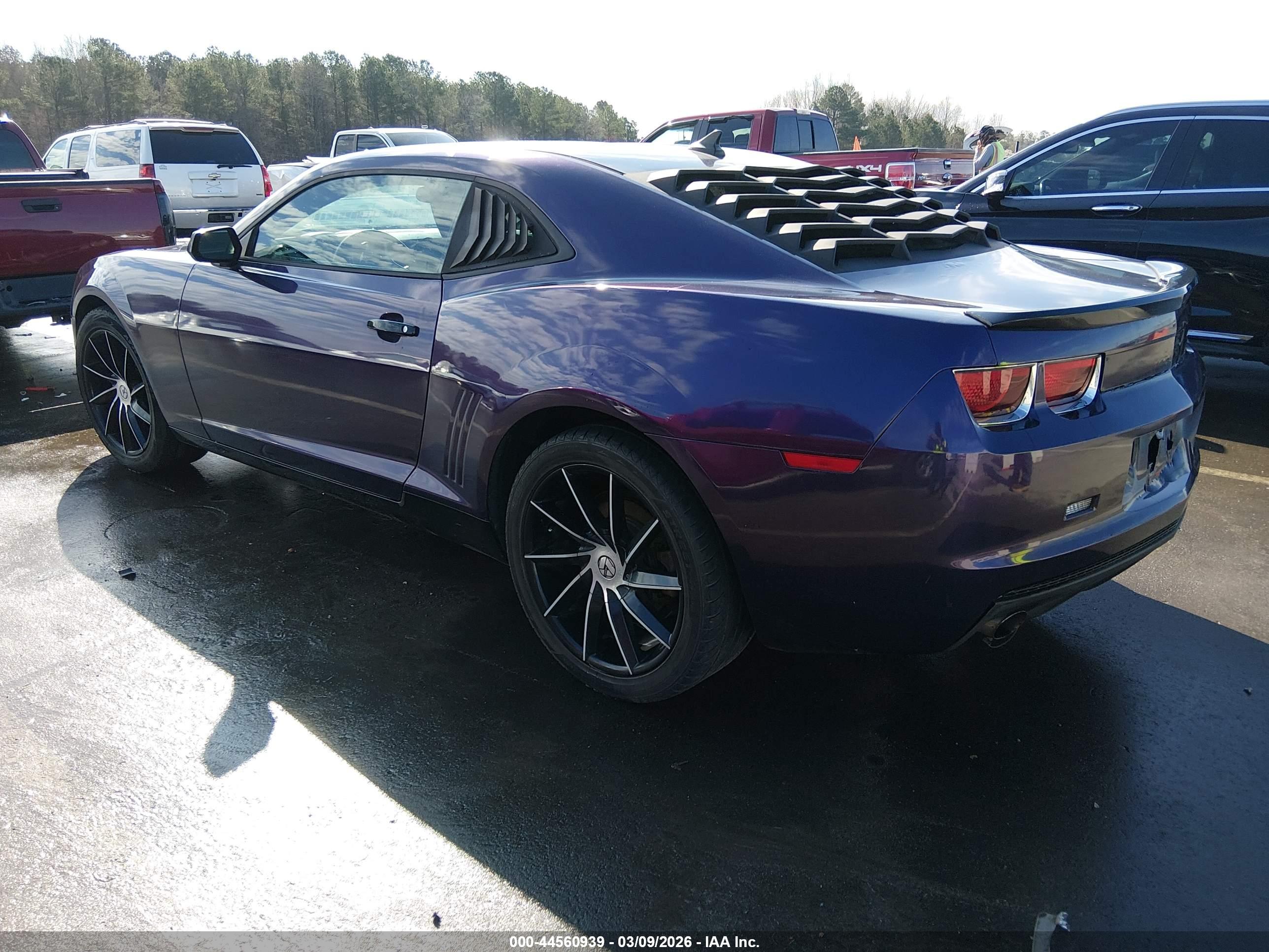 CHEVROLET CAMARO image 3
