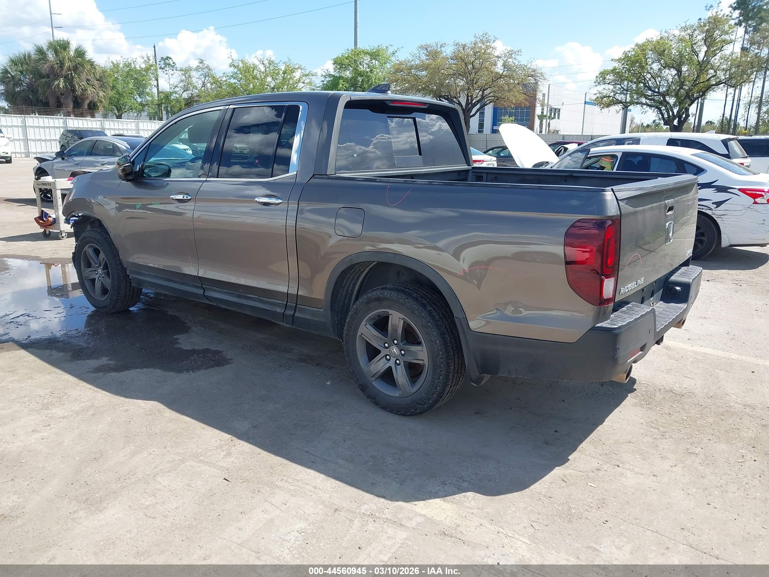 HONDA RIDGELINE image 3