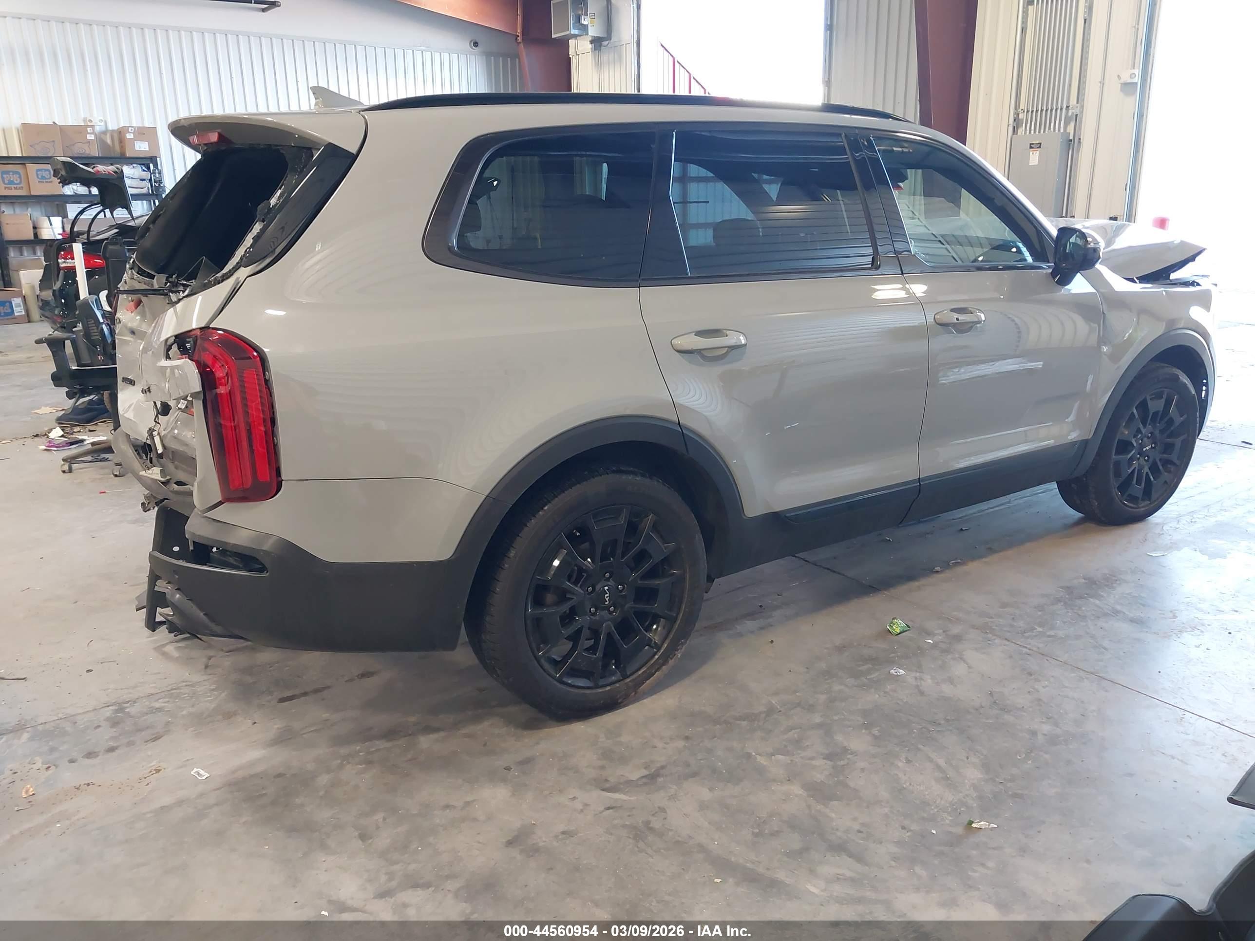 KIA TELLURIDE image 4