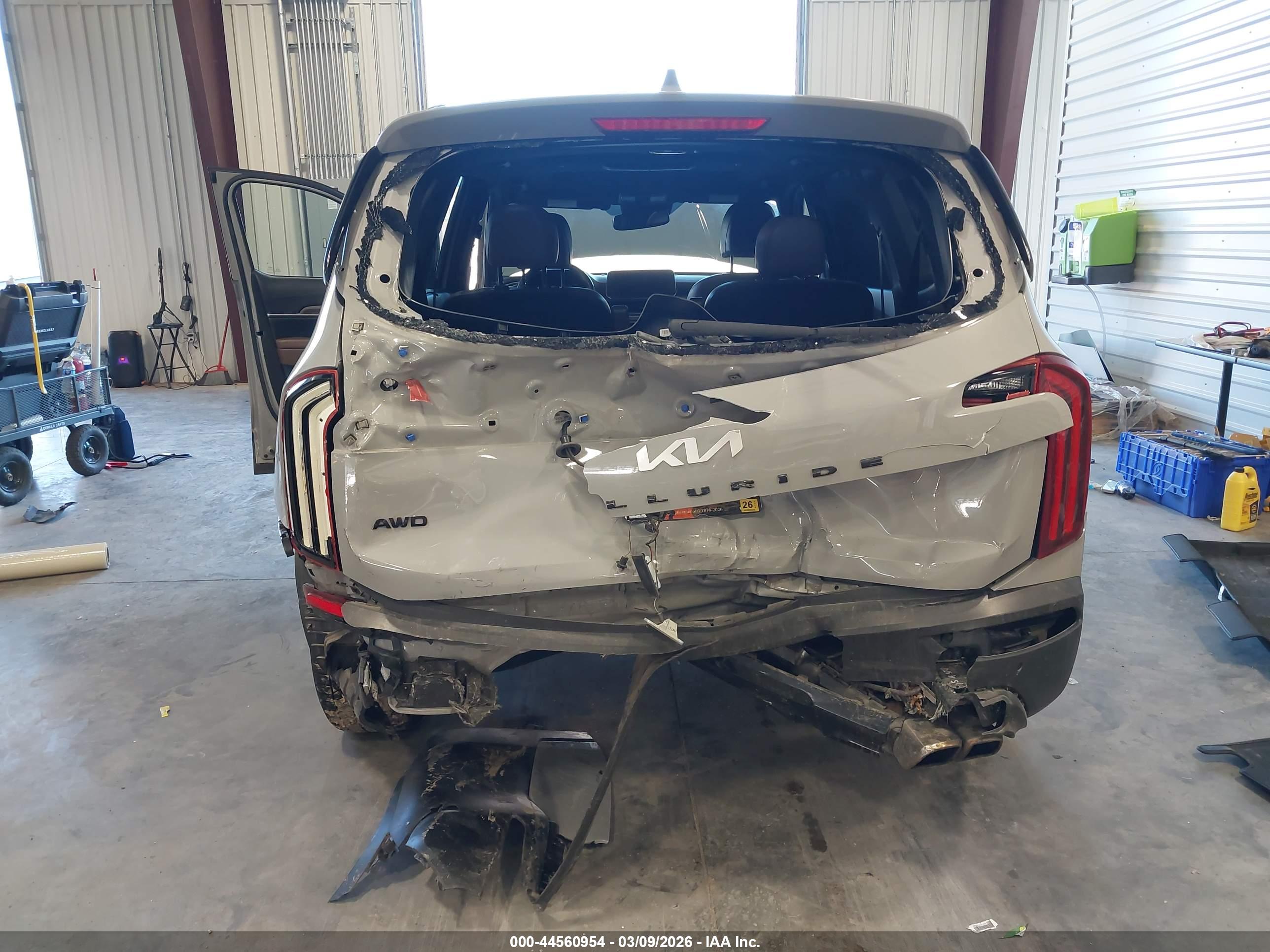 KIA TELLURIDE image 6