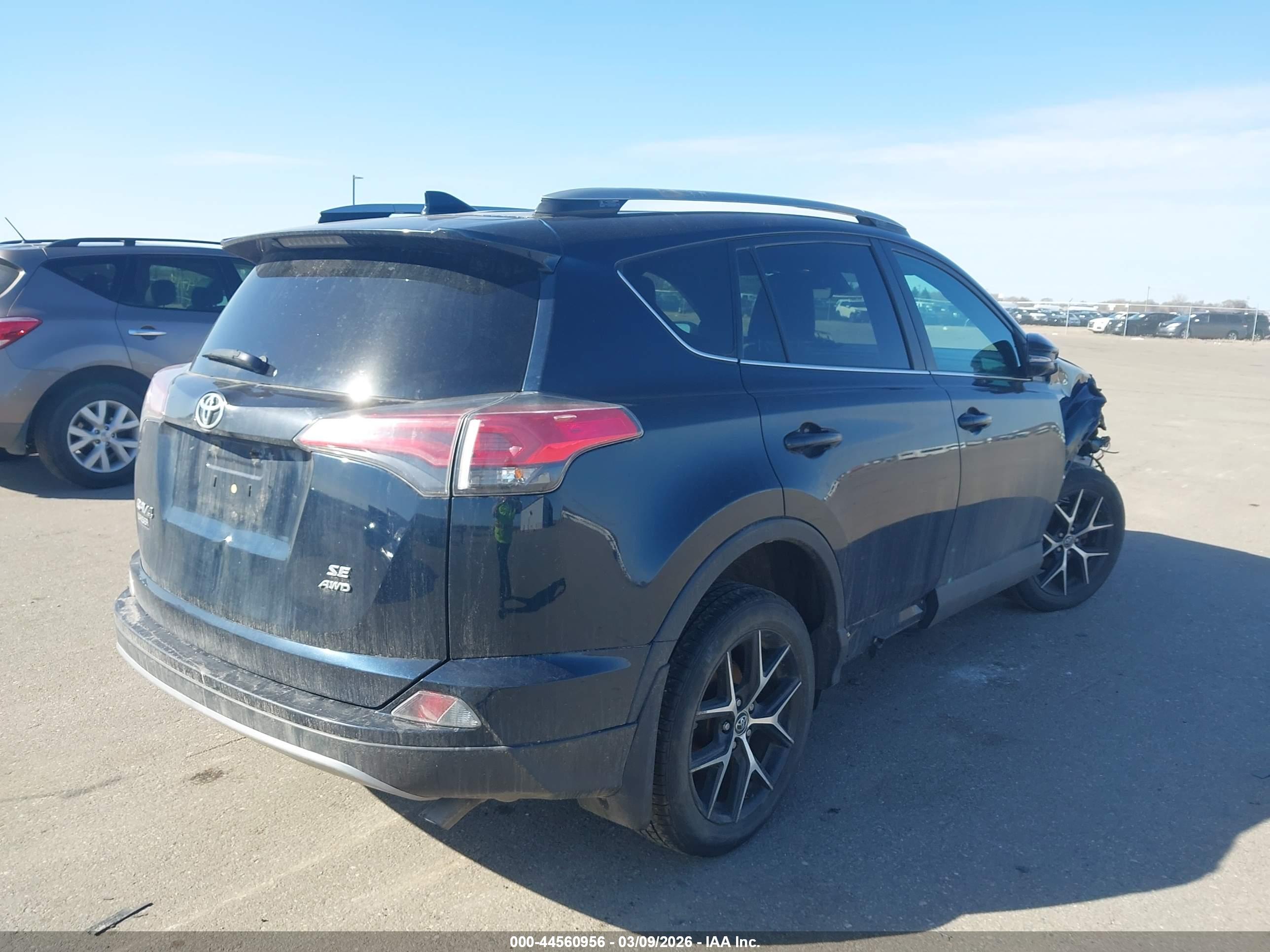 TOYOTA RAV4 image 4
