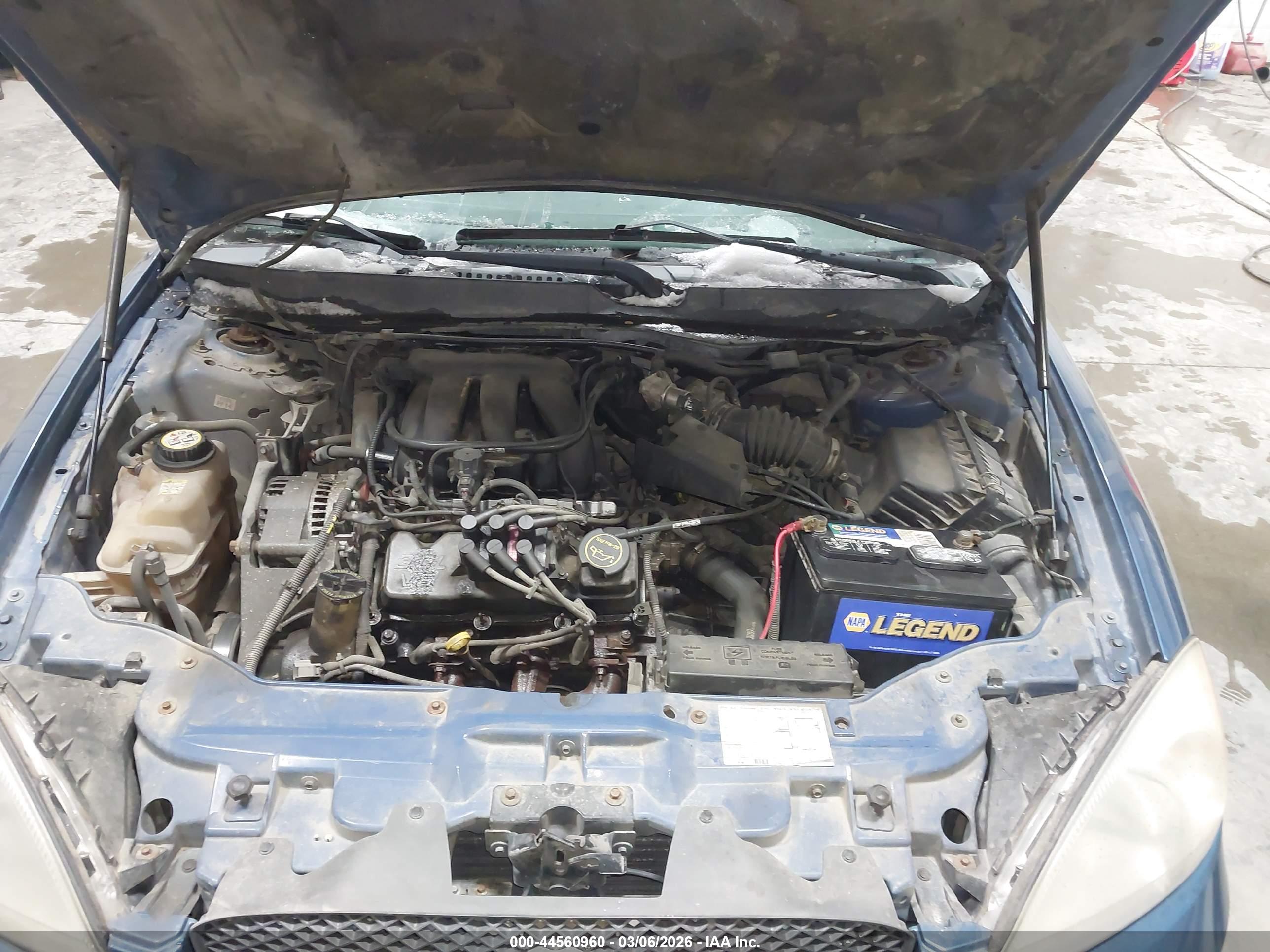 FORD TAURUS image 10