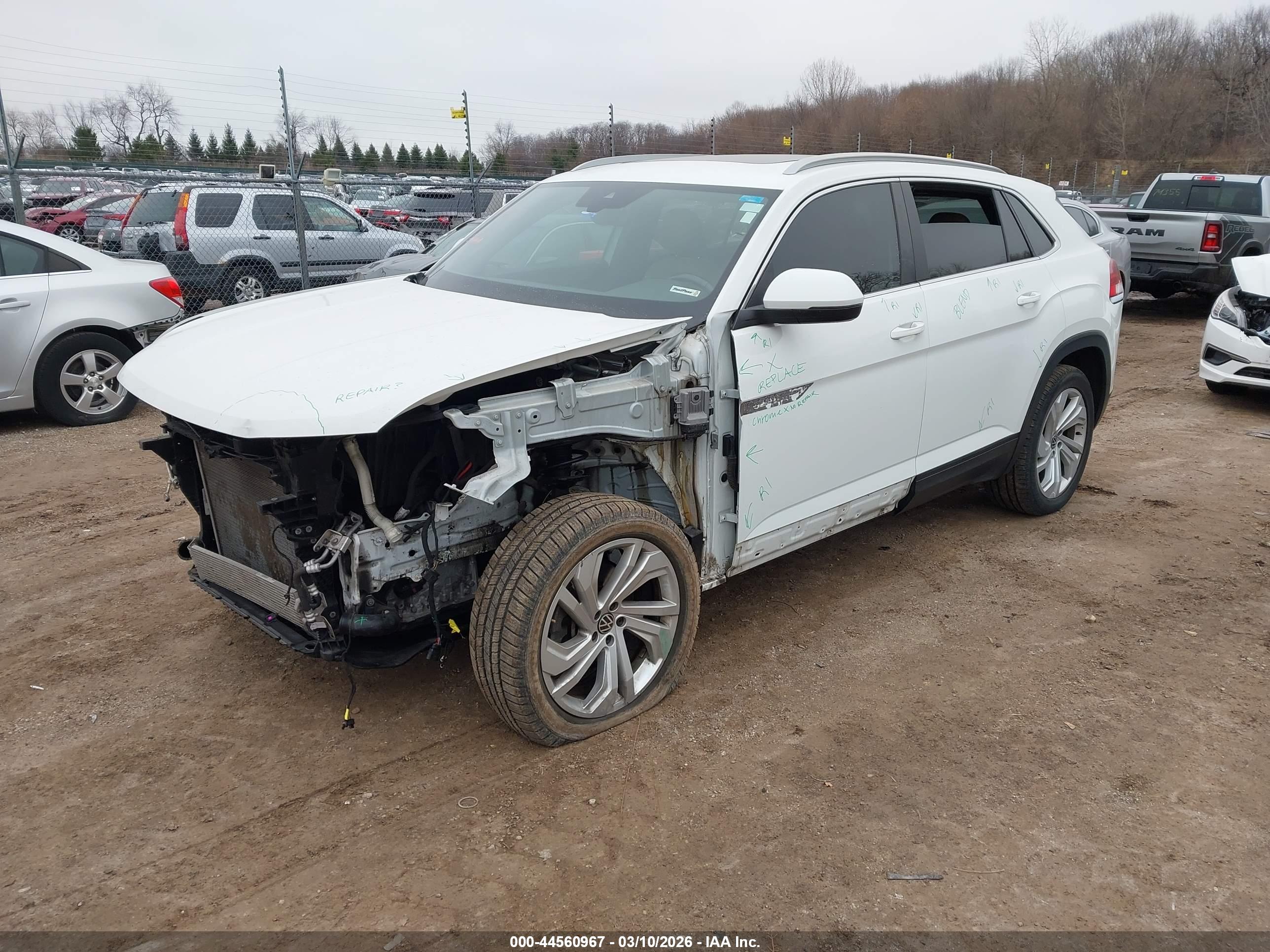 VOLKSWAGEN ATLAS image 2