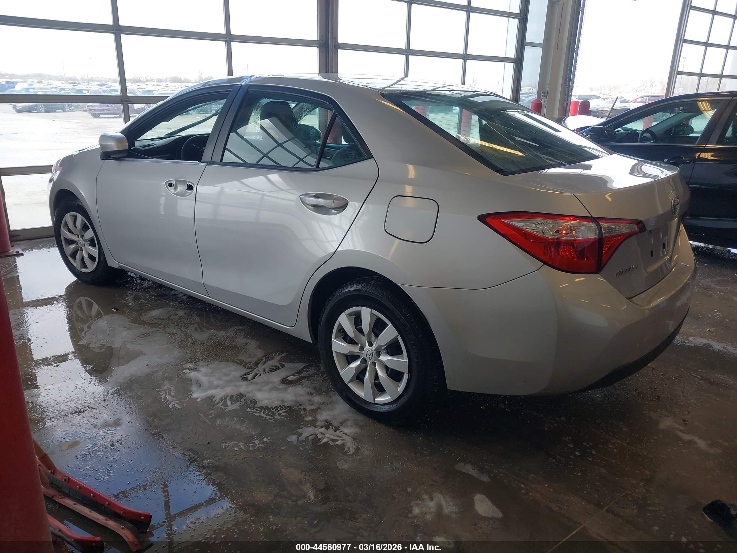 TOYOTA COROLLA image 3
