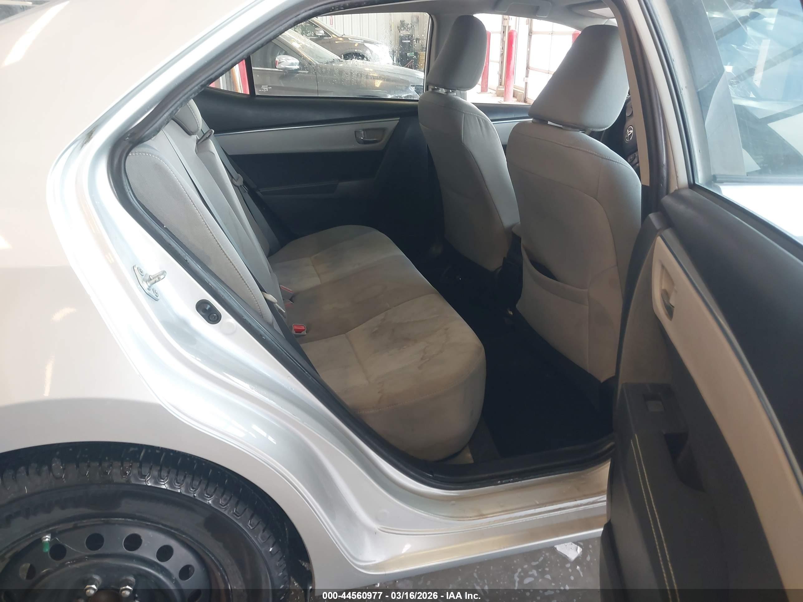 TOYOTA COROLLA image 8