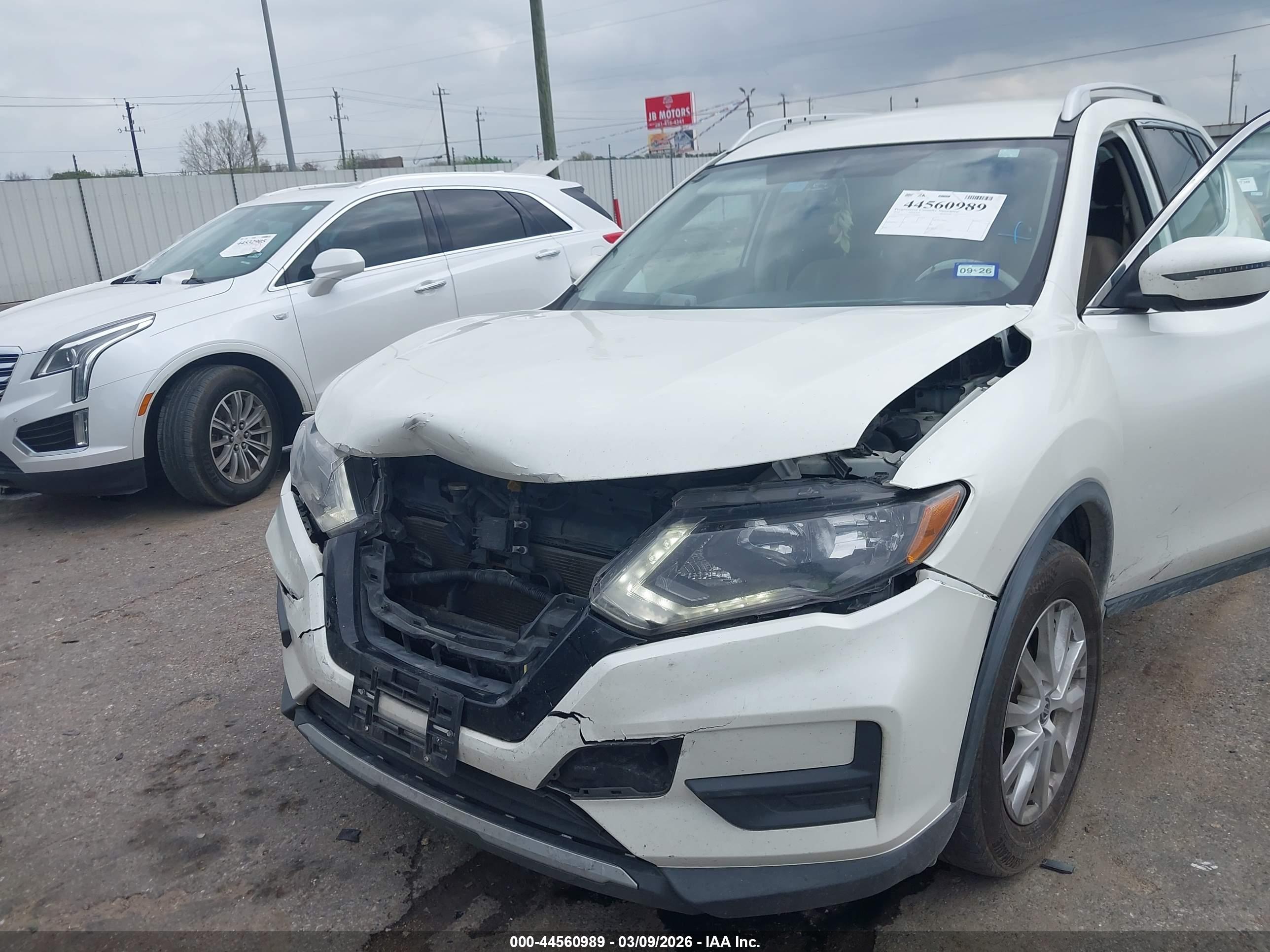 NISSAN ROGUE image 6