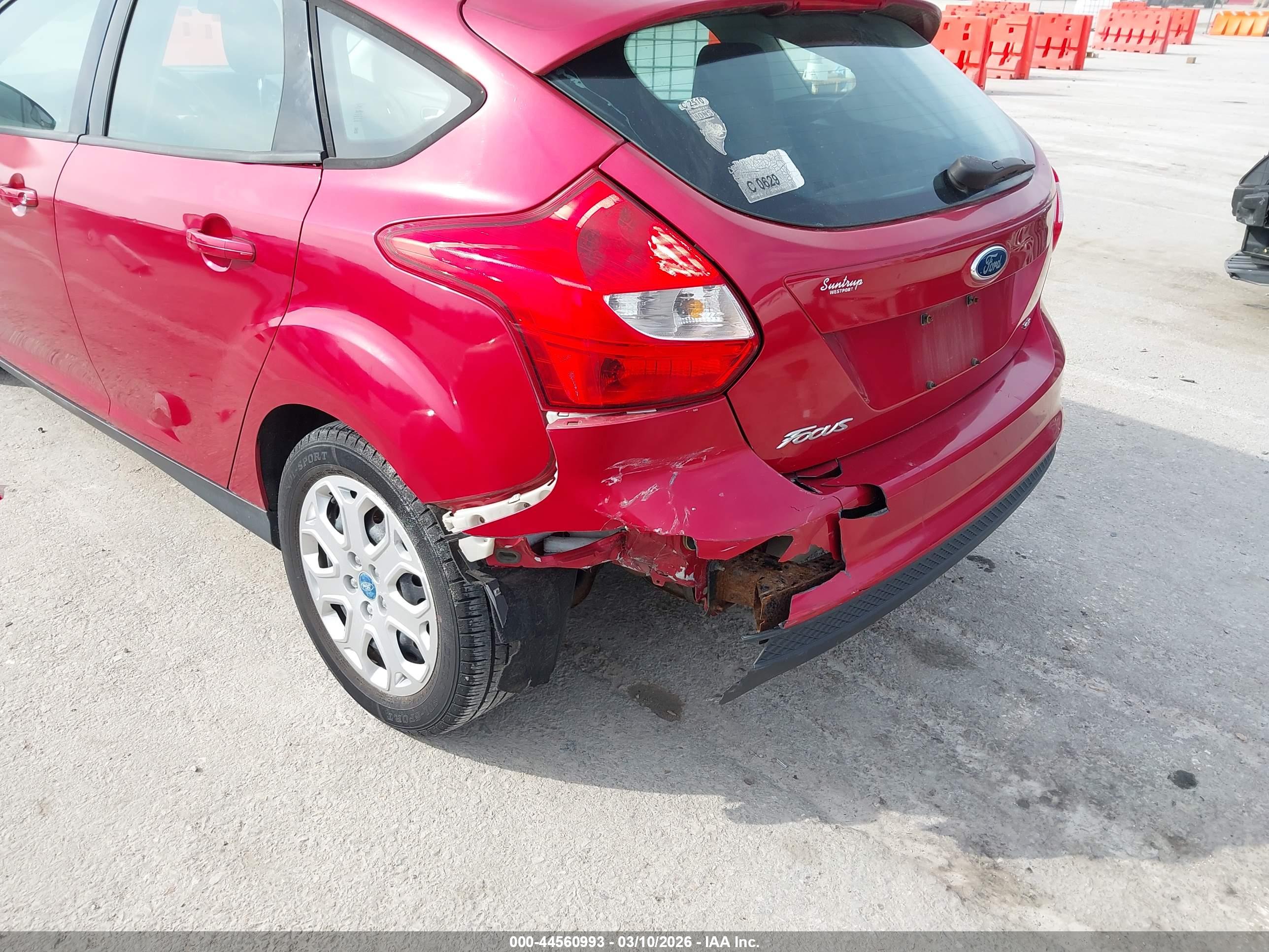FORD FOCUS image 6