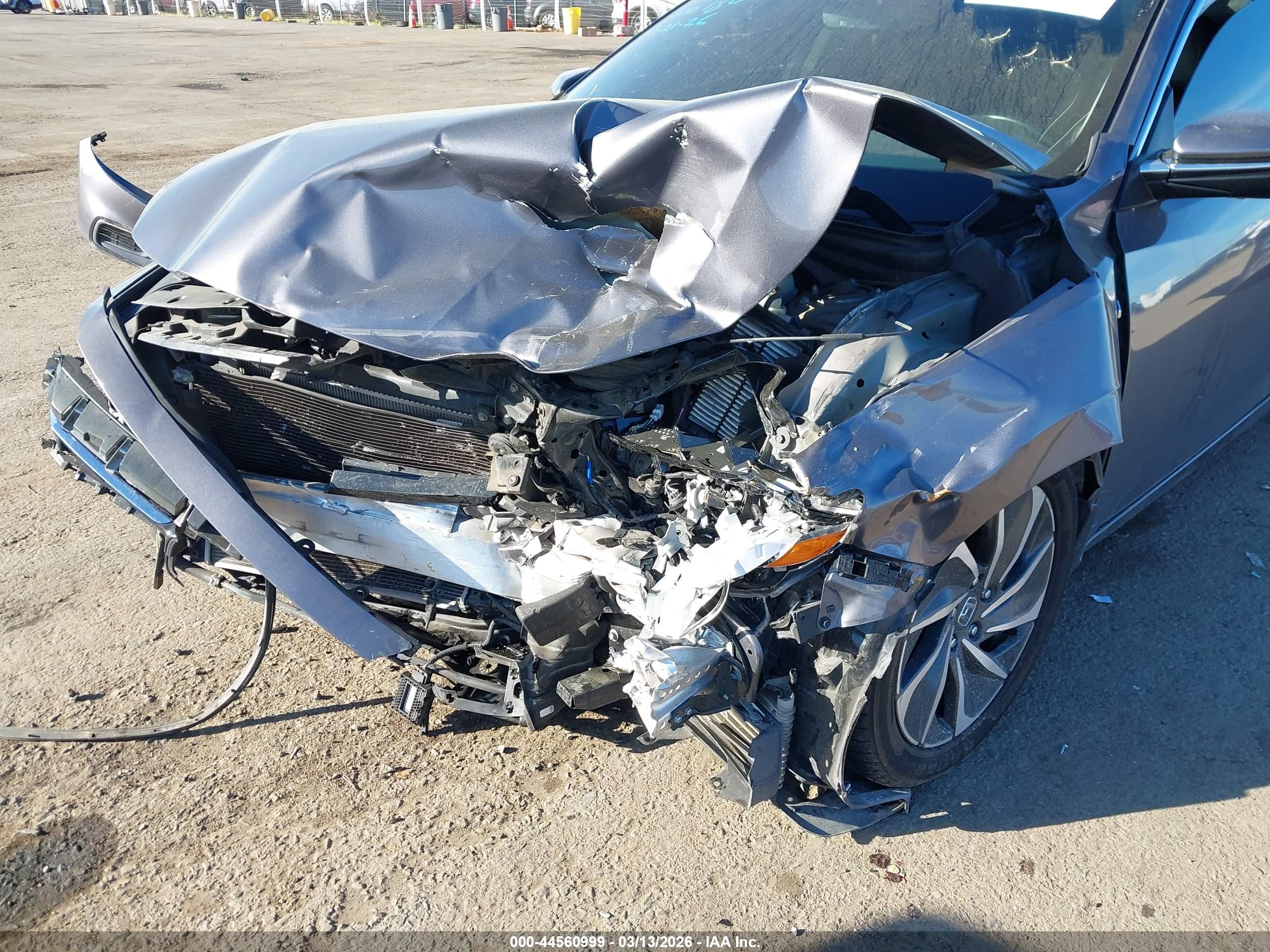HONDA INSIGHT image 6