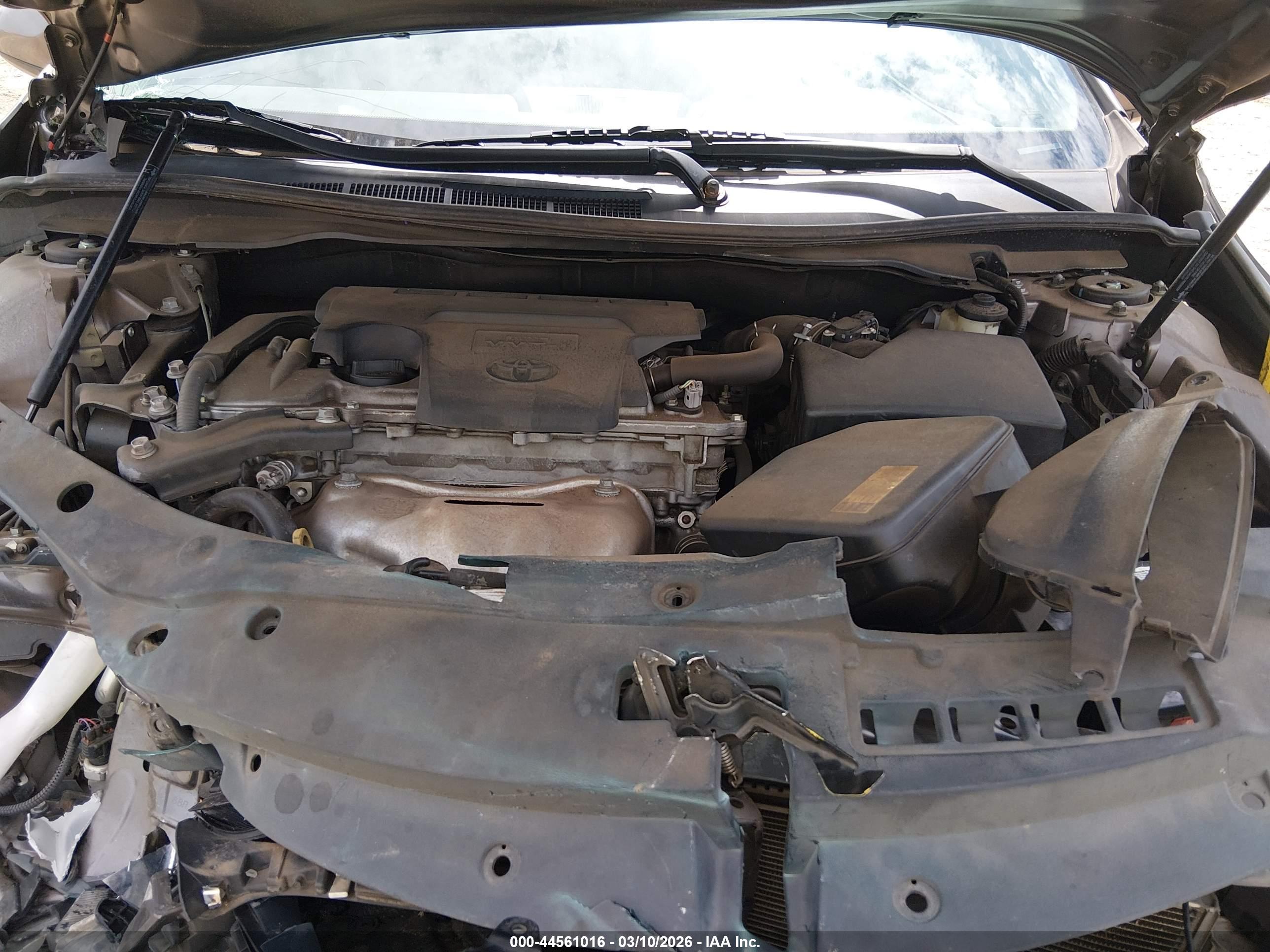 TOYOTA CAMRY image 10
