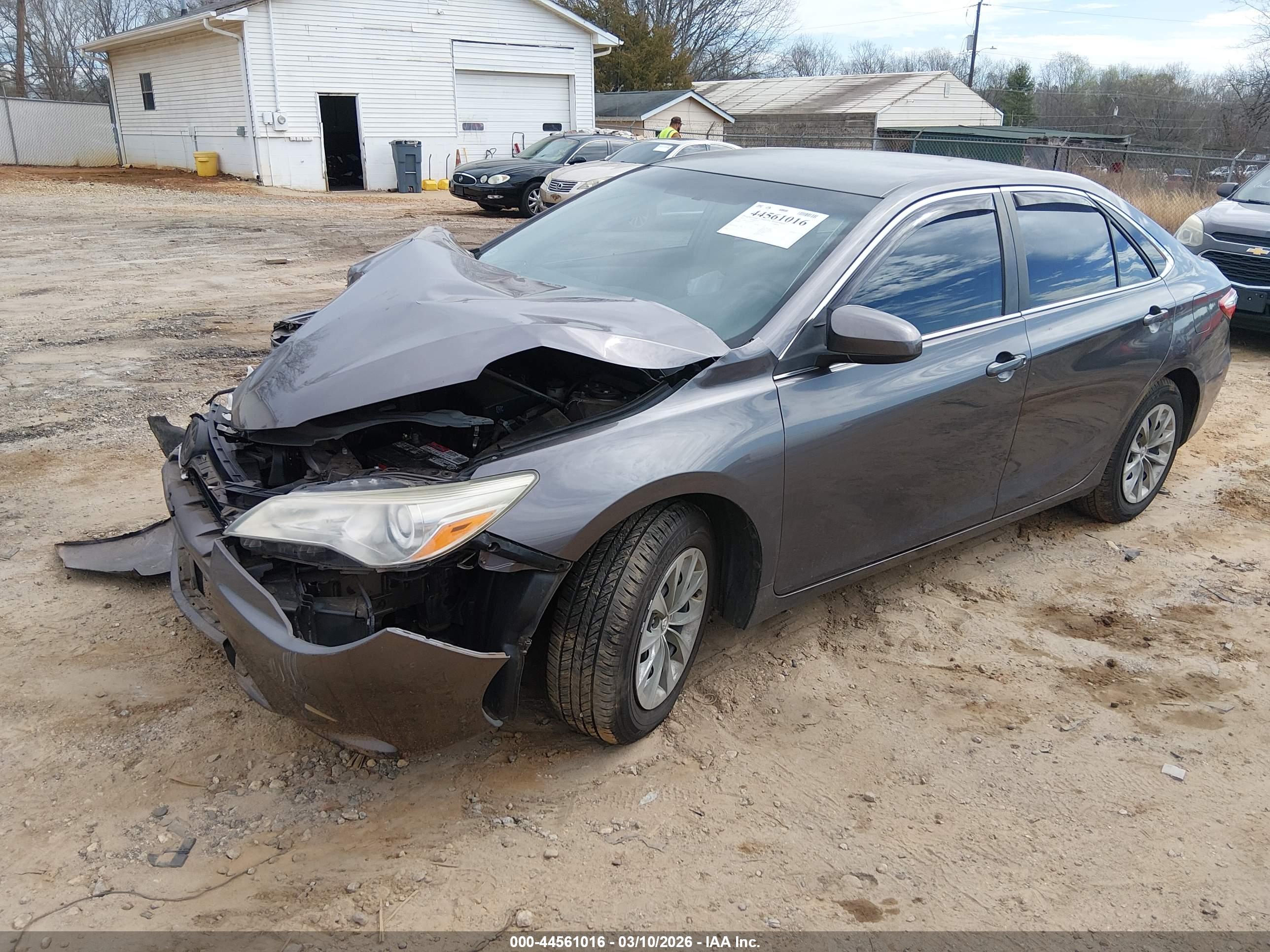 TOYOTA CAMRY image 2