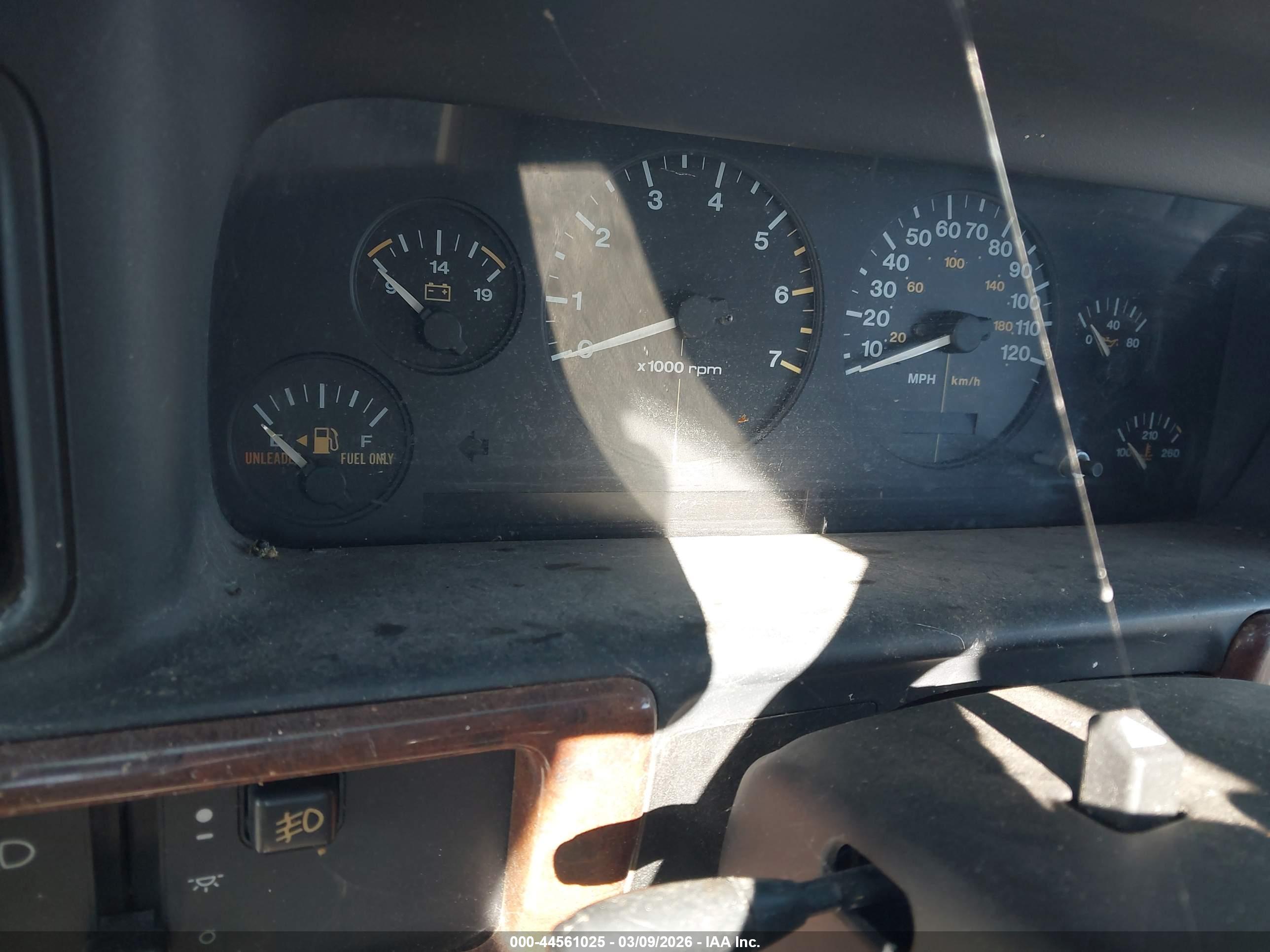 JEEP GRAND image 7
