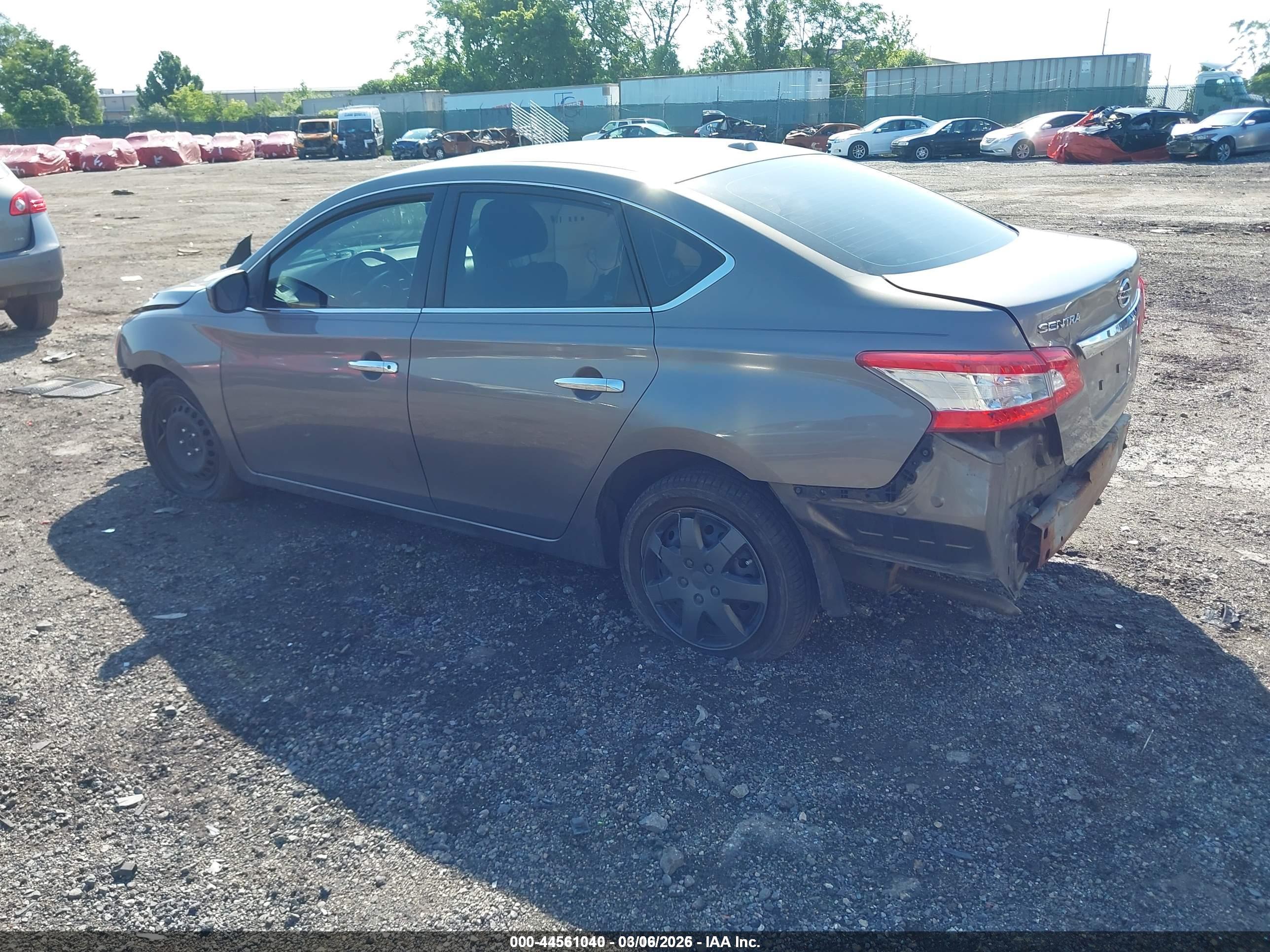 NISSAN SENTRA image 3