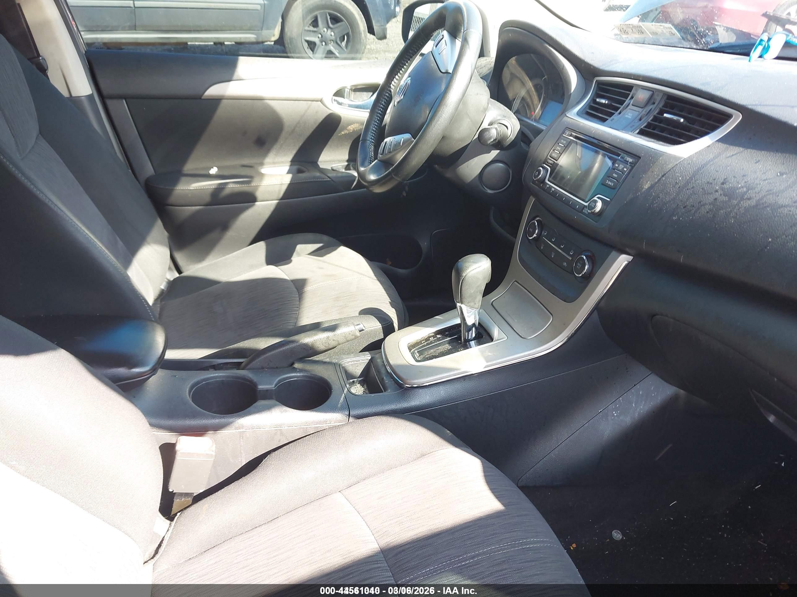NISSAN SENTRA image 5