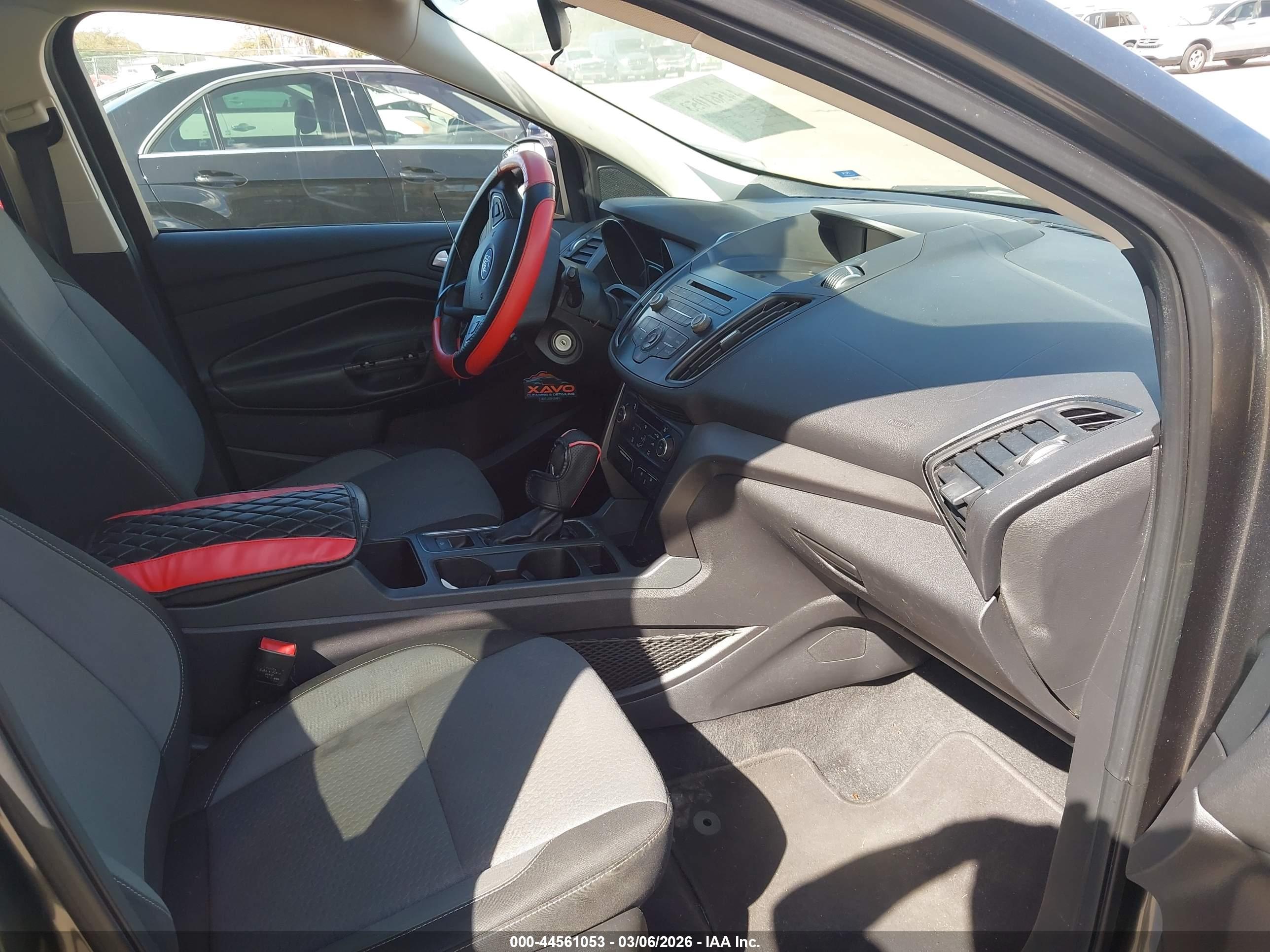 FORD ESCAPE image 5