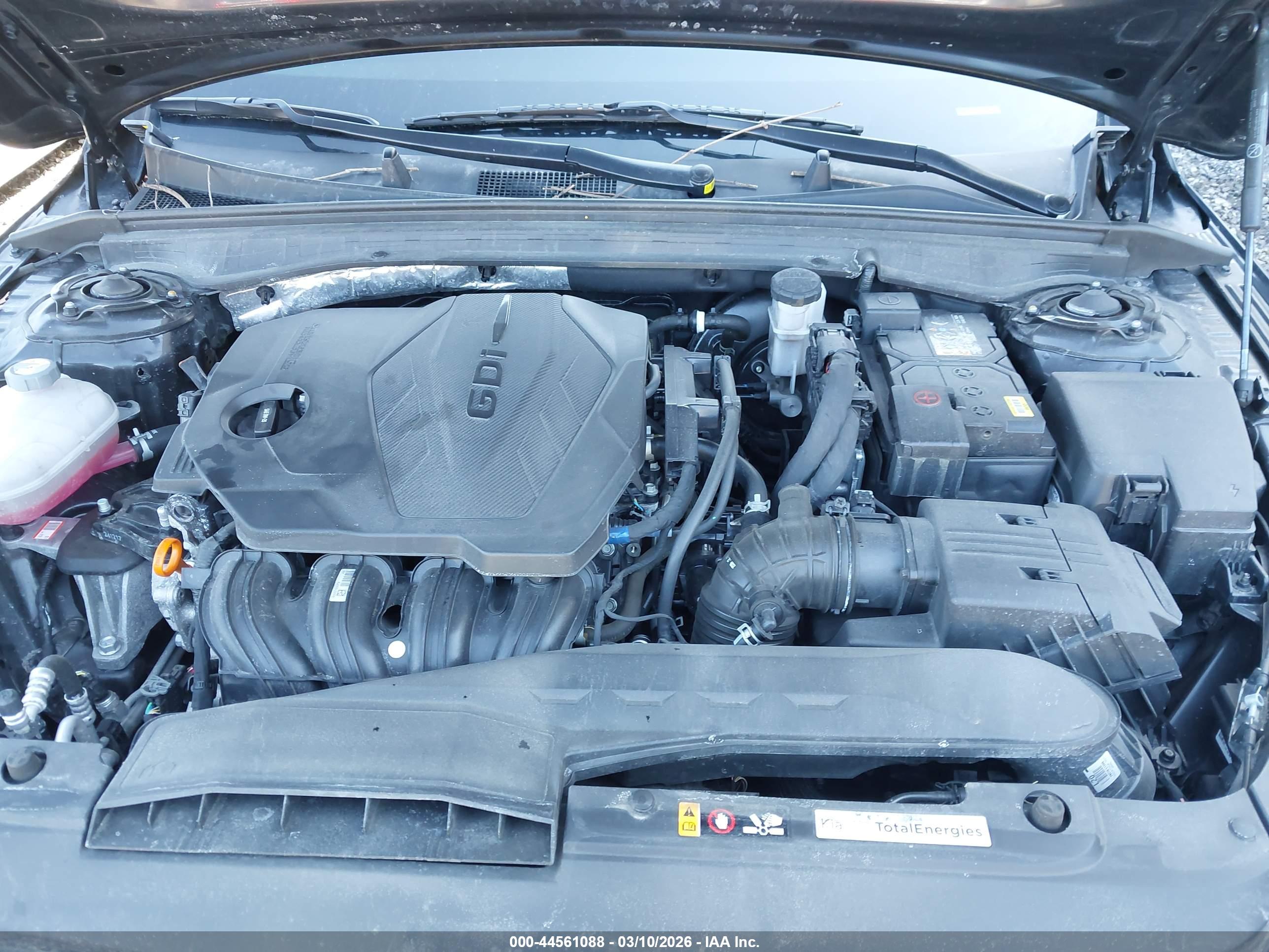 KIA K5 image 10