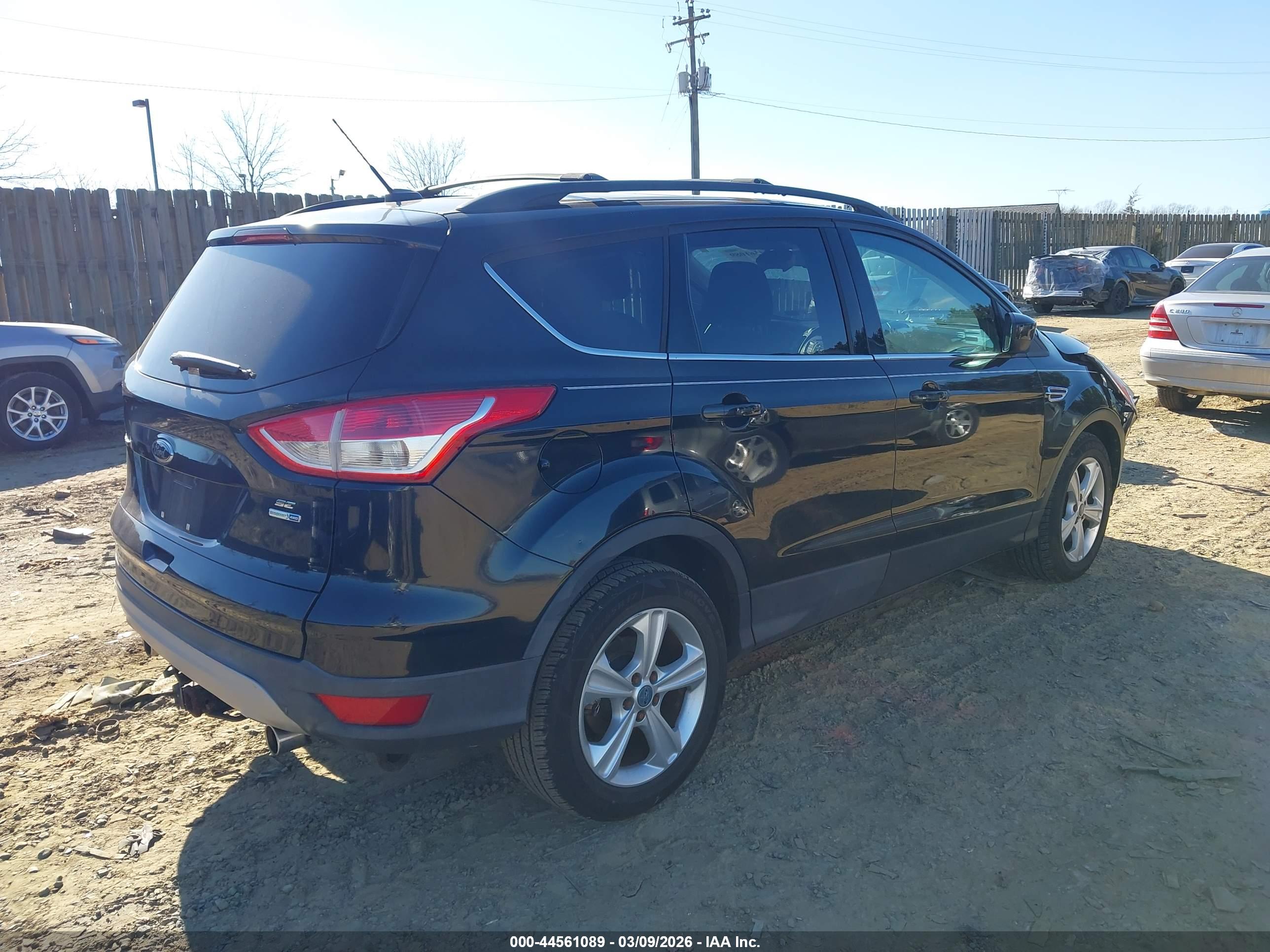FORD ESCAPE image 4
