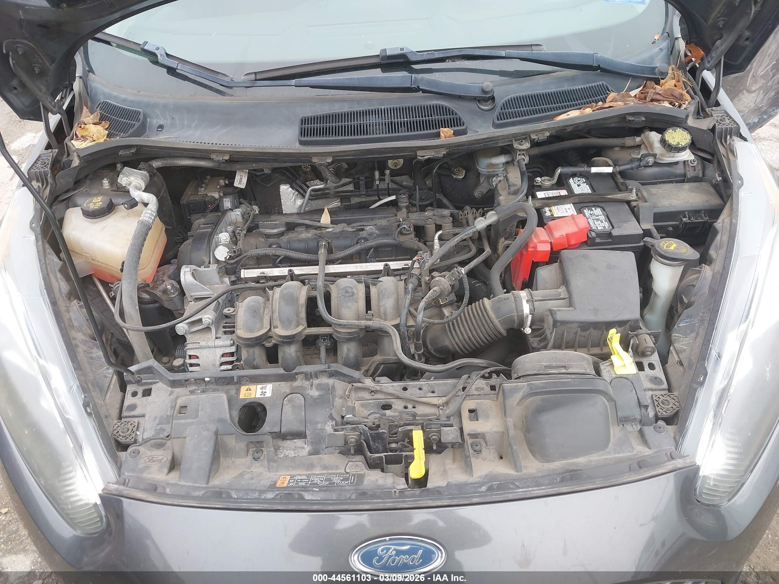 FORD FIESTA image 10