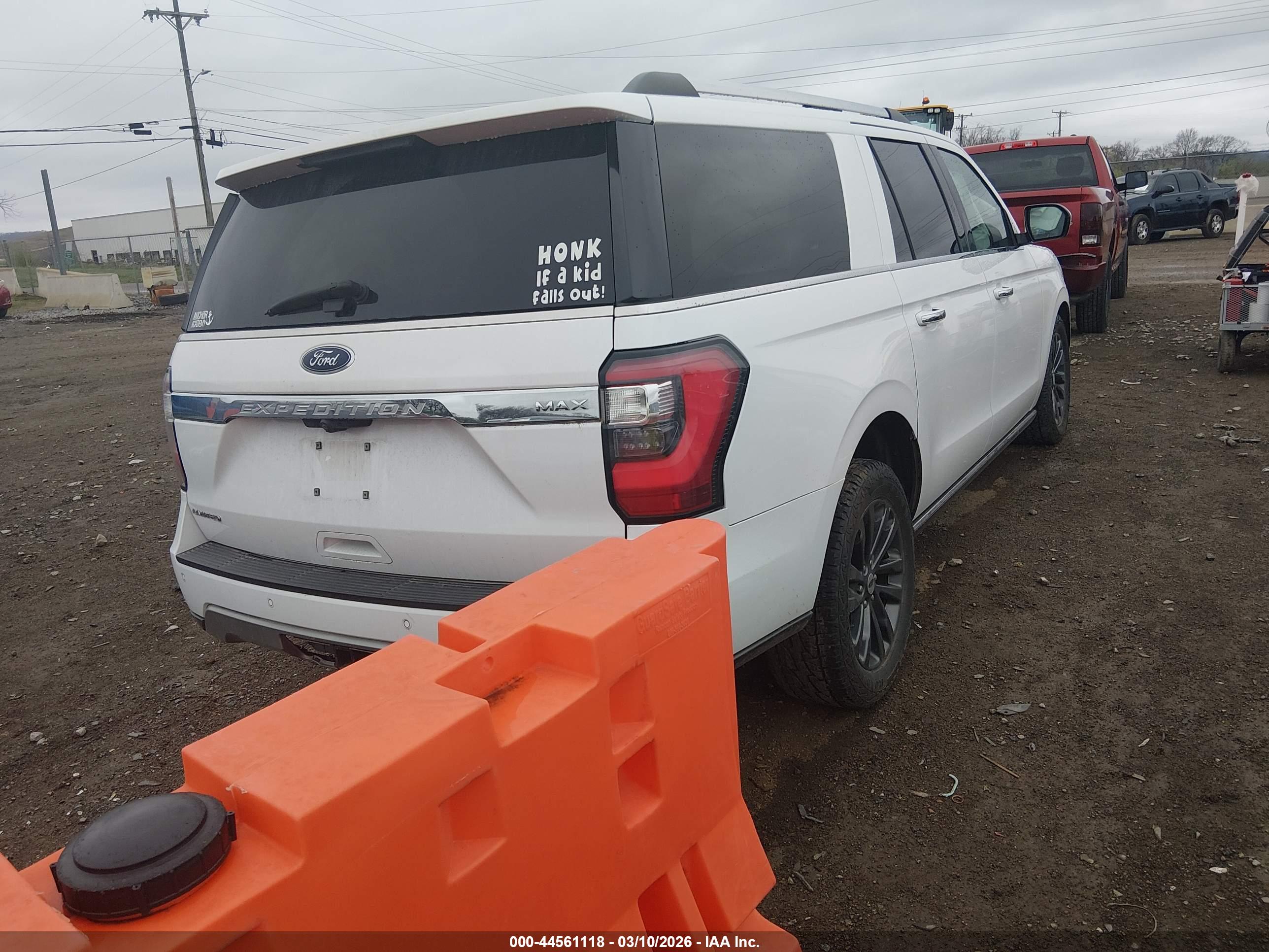 FORD EXPEDITION image 4