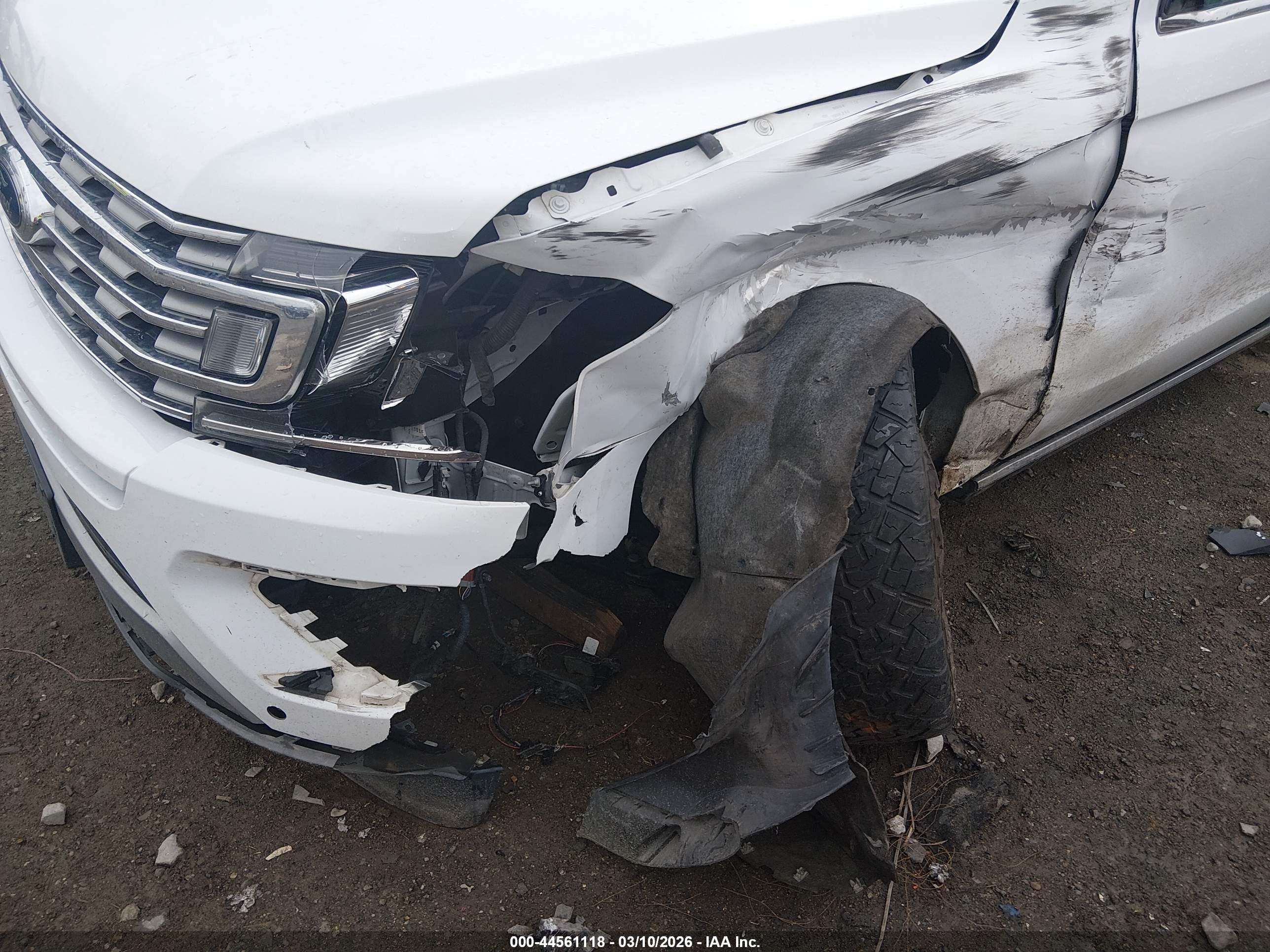 FORD EXPEDITION image 6