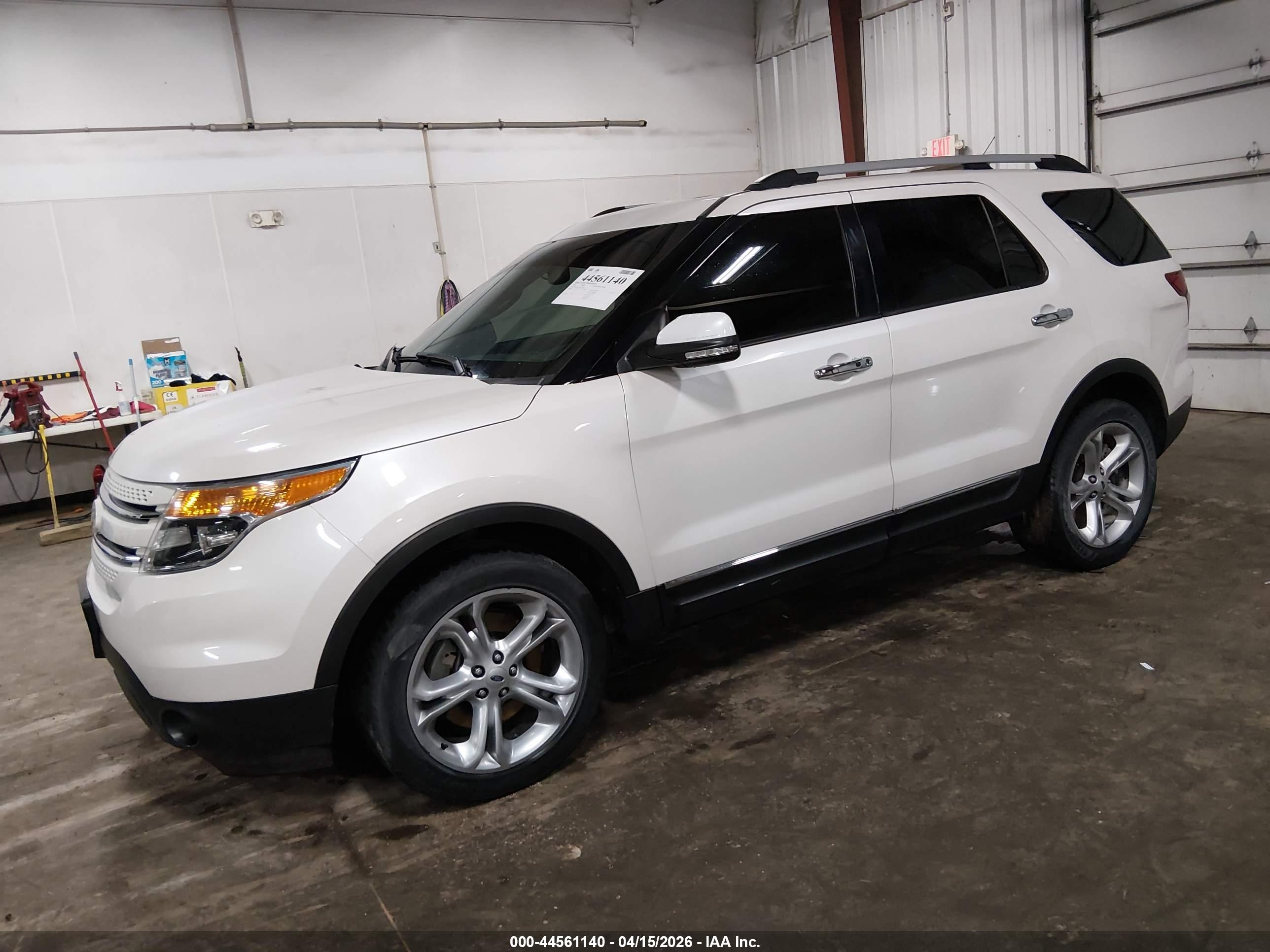 FORD EXPLORER image 2