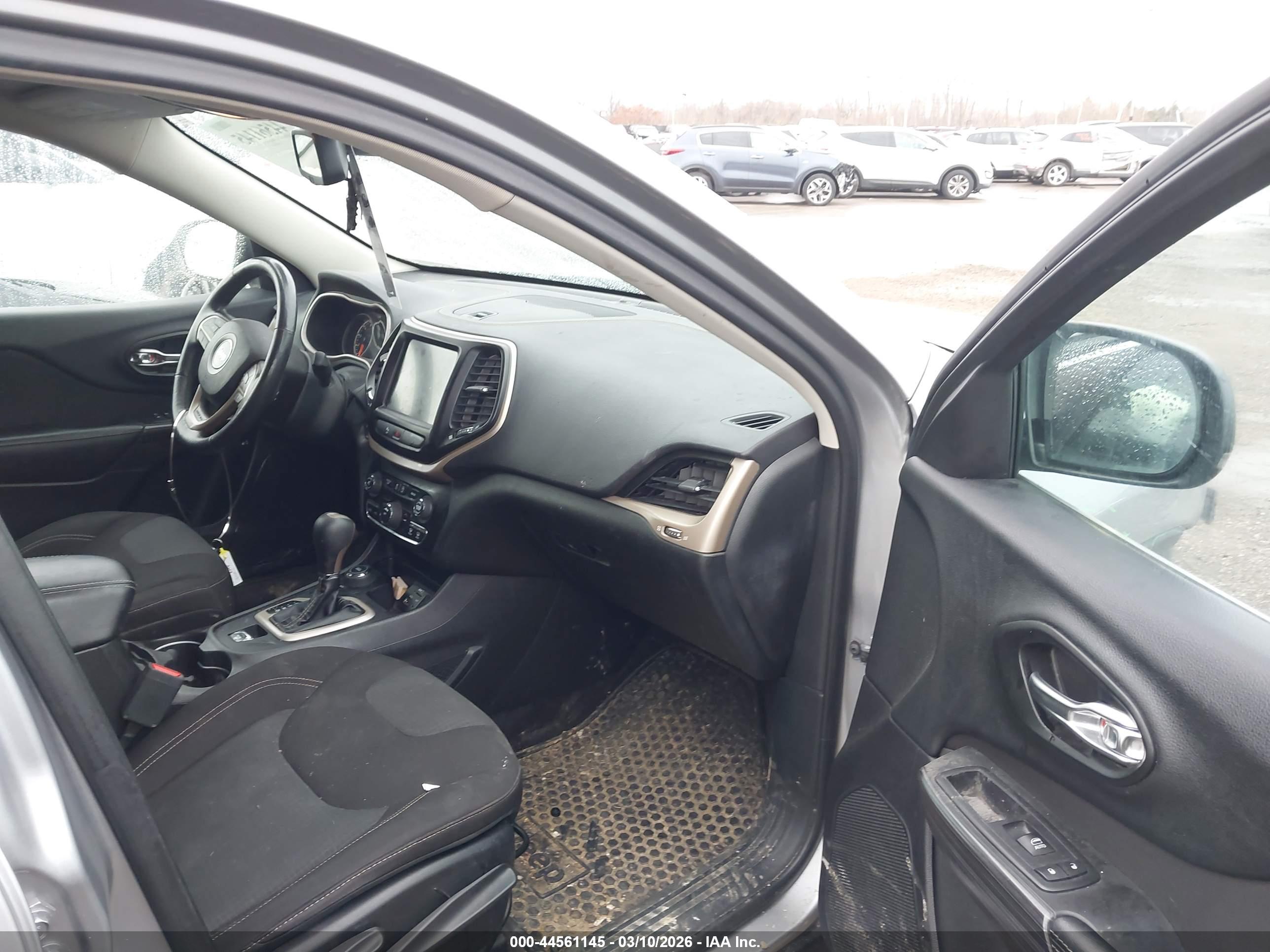 JEEP CHEROKEE image 5