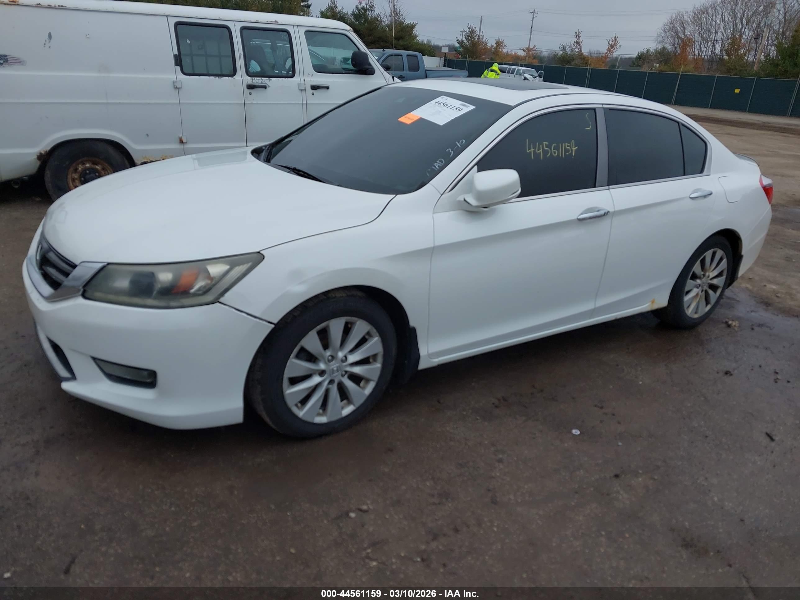 HONDA ACCORD image 2