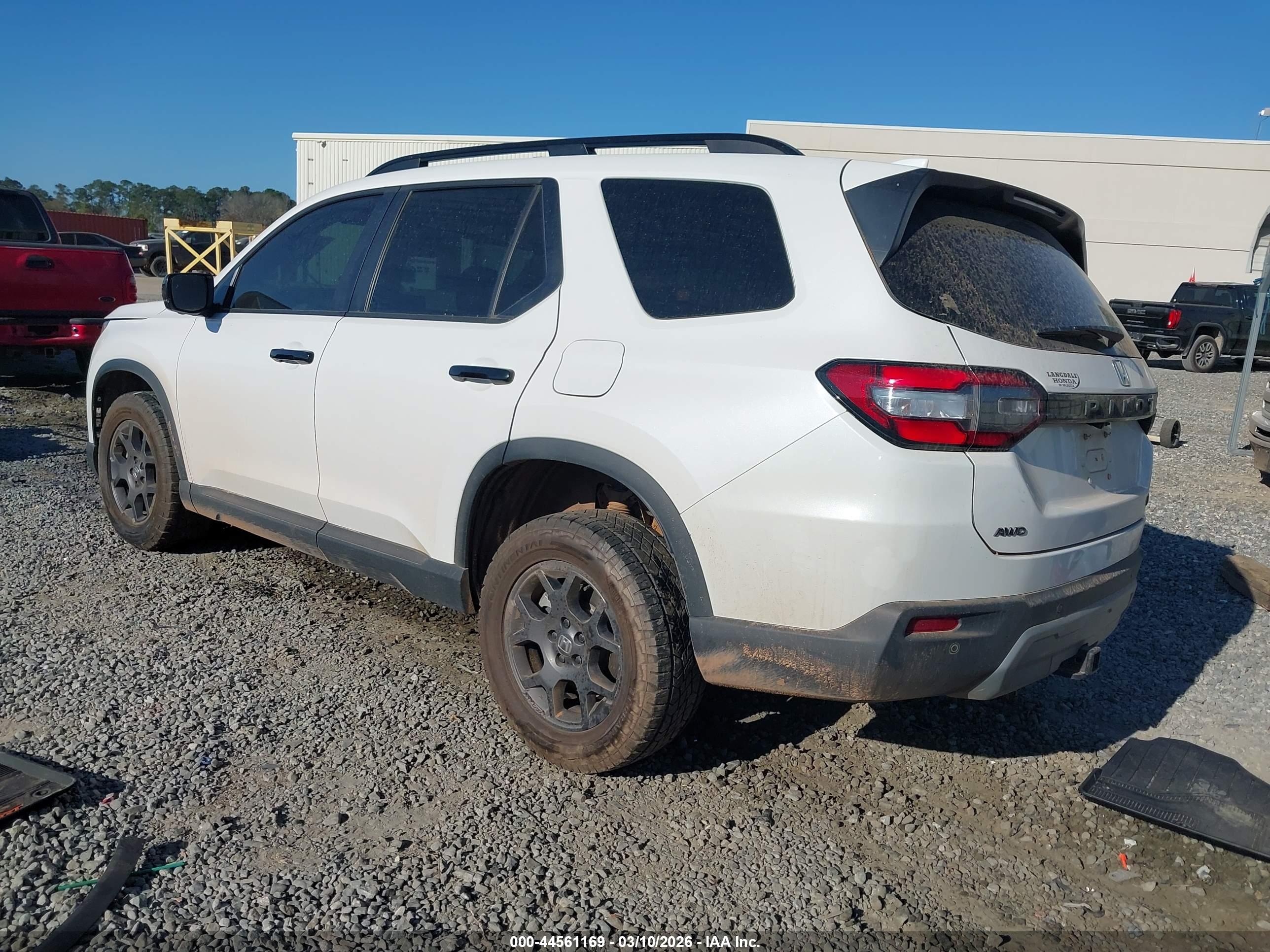 HONDA PILOT image 3