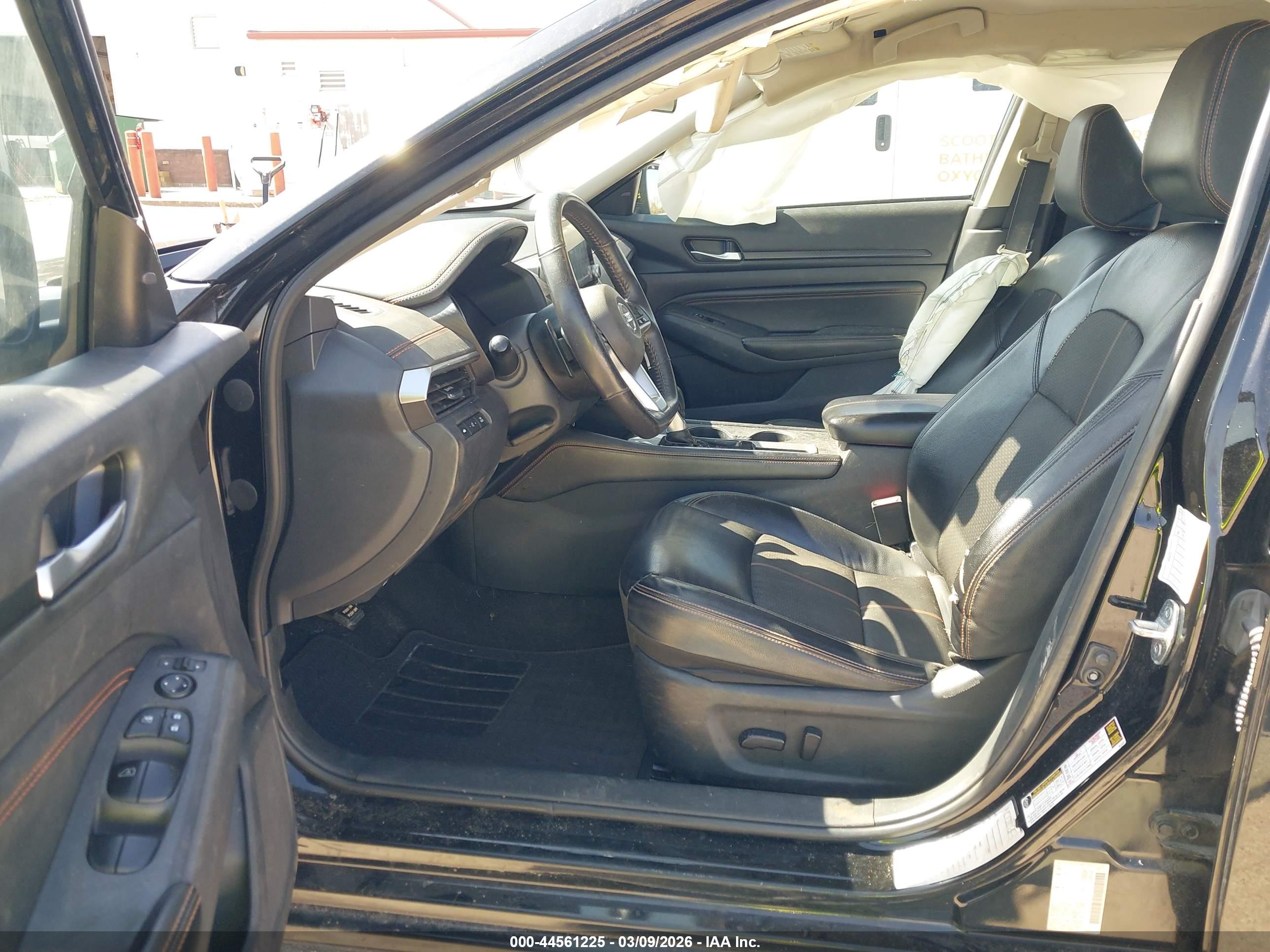 NISSAN ALTIMA image 5