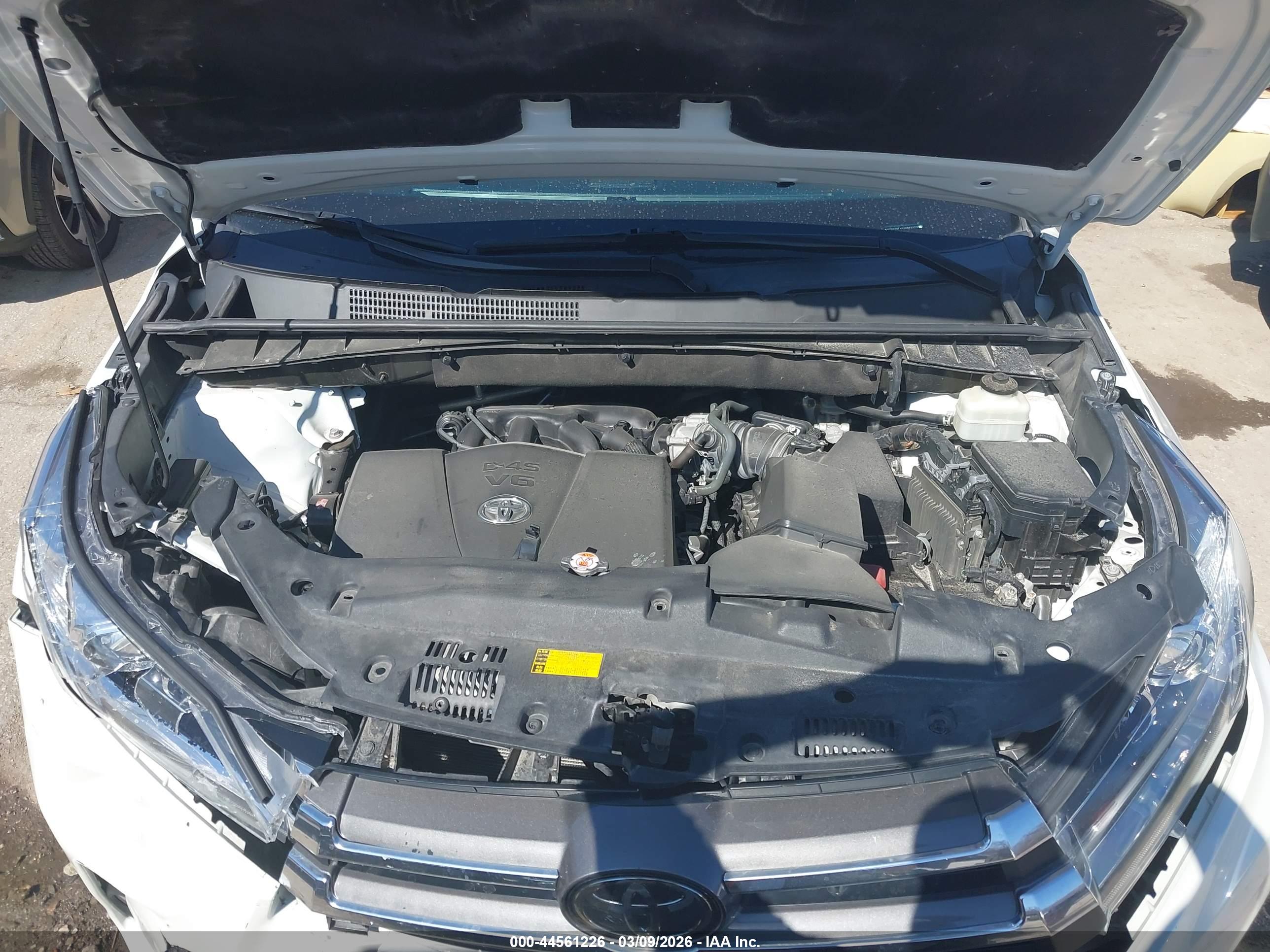 TOYOTA HIGHLANDER image 10