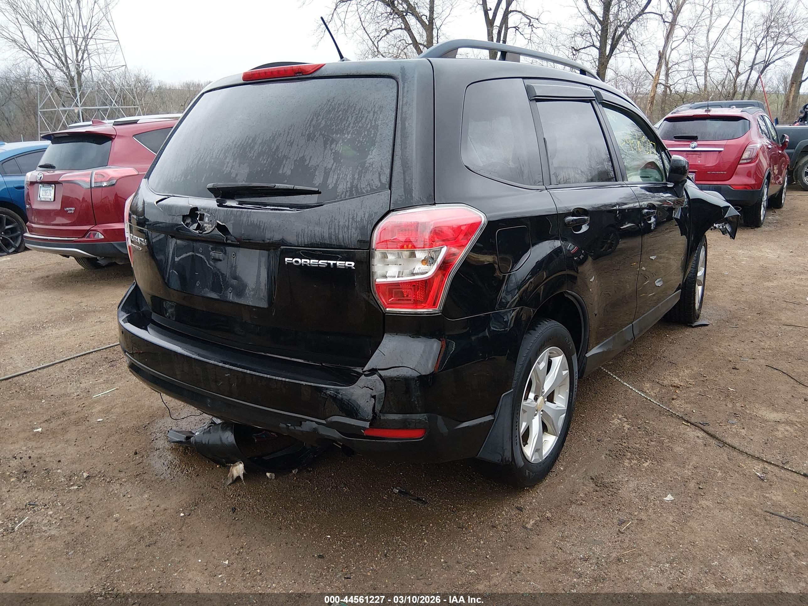 SUBARU FORESTER image 4