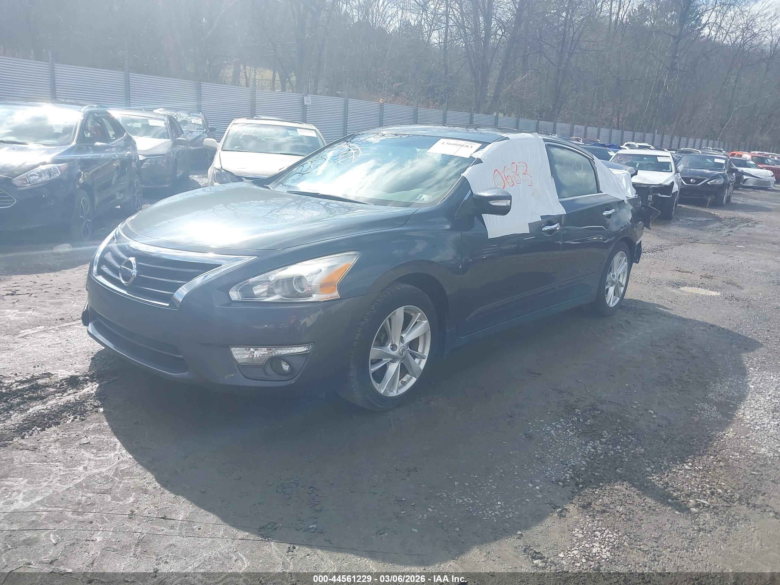 NISSAN ALTIMA image 2