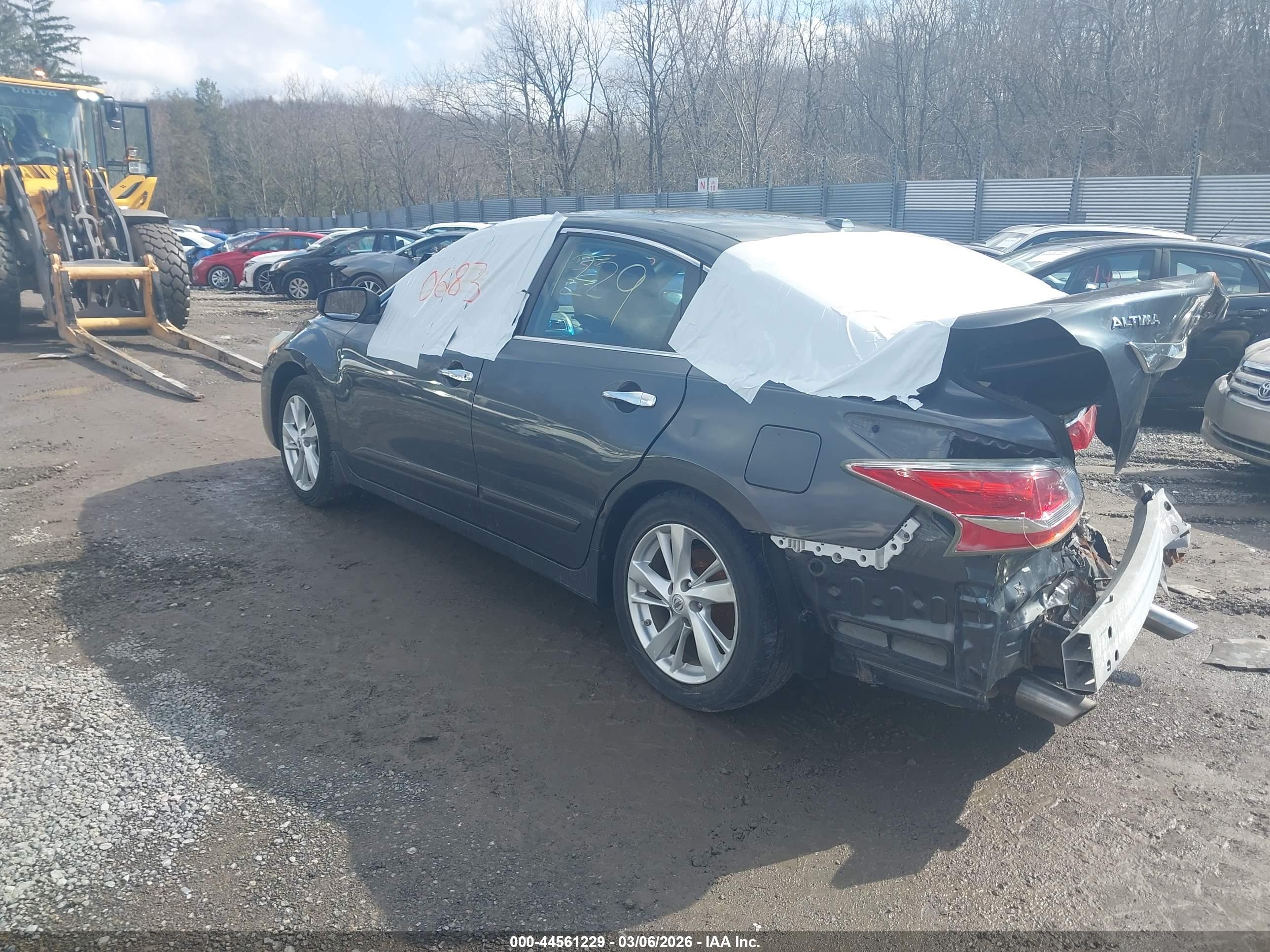 NISSAN ALTIMA image 3