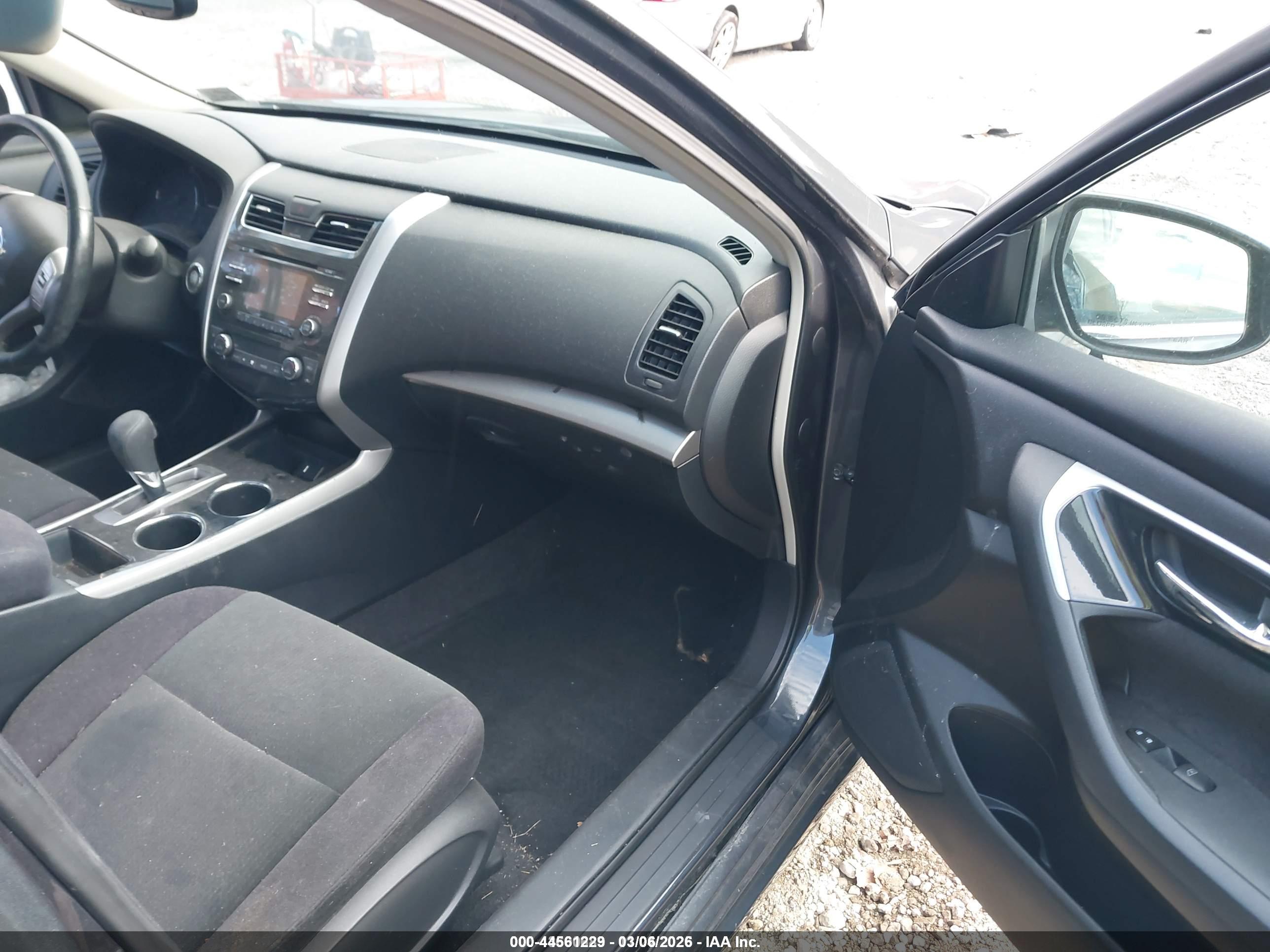 NISSAN ALTIMA image 5