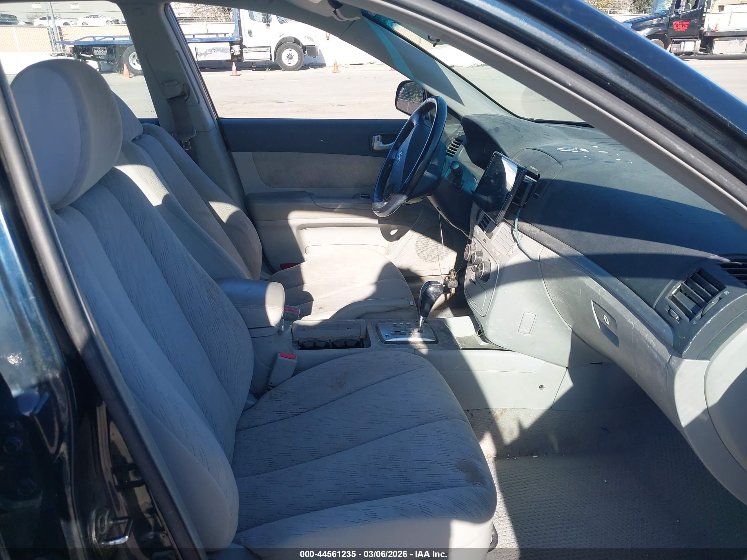 HYUNDAI SONATA image 5