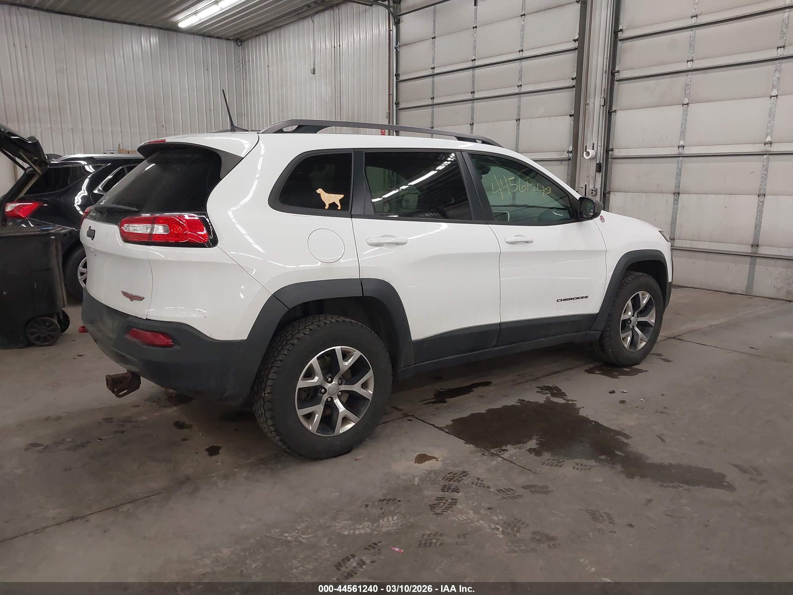 JEEP CHEROKEE image 4