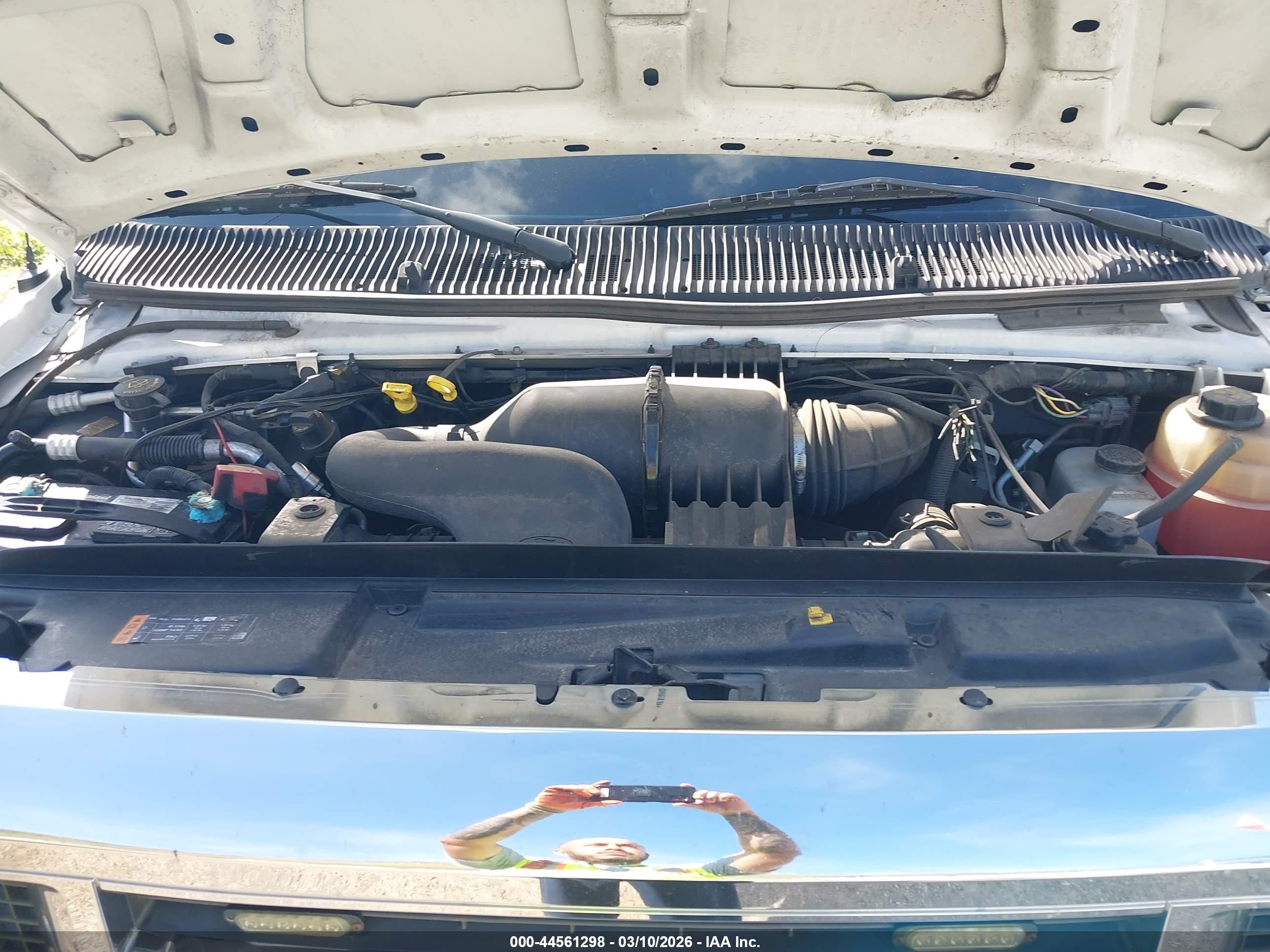 FORD E-350 image 10