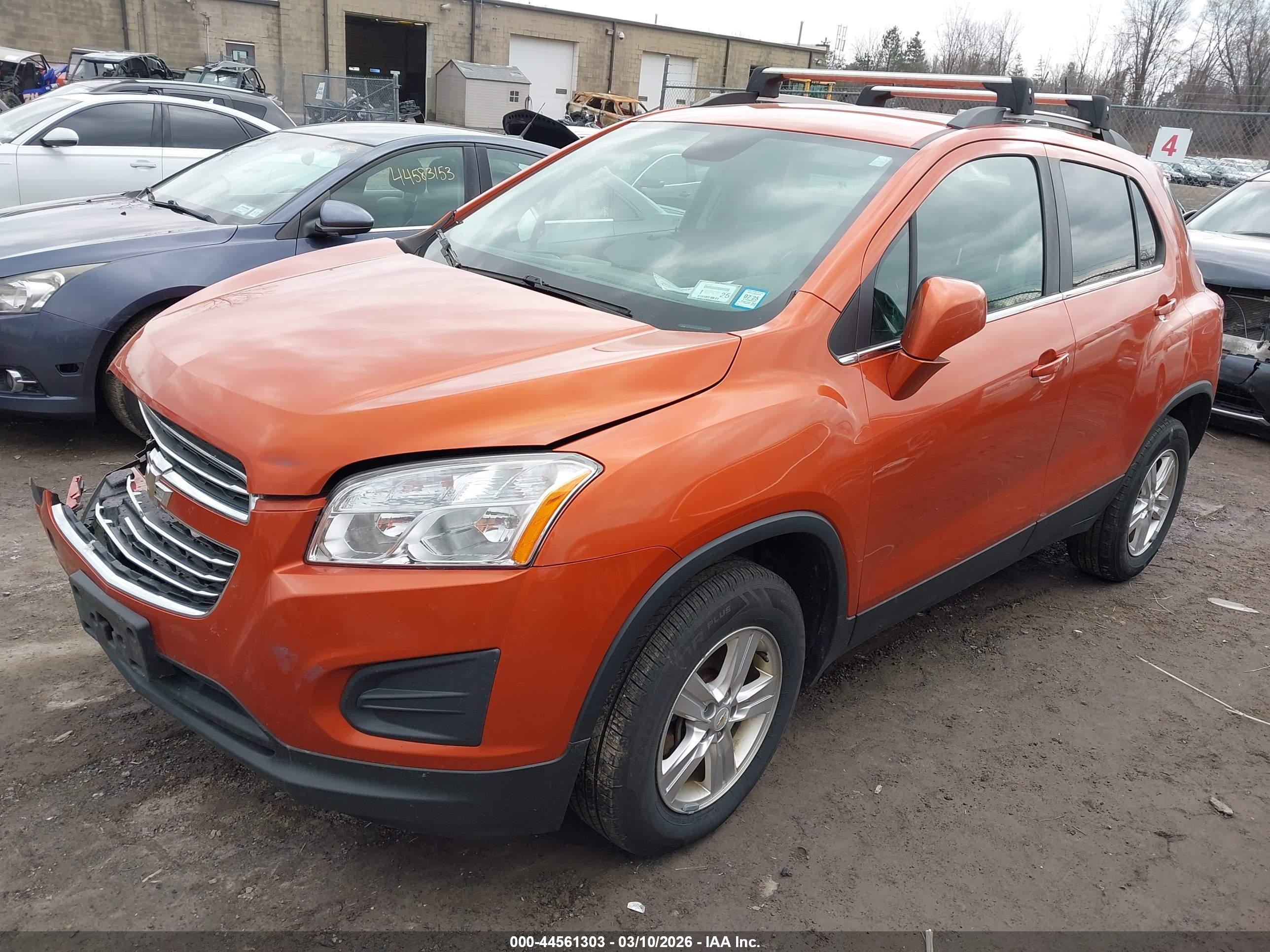CHEVROLET TRAX image 2