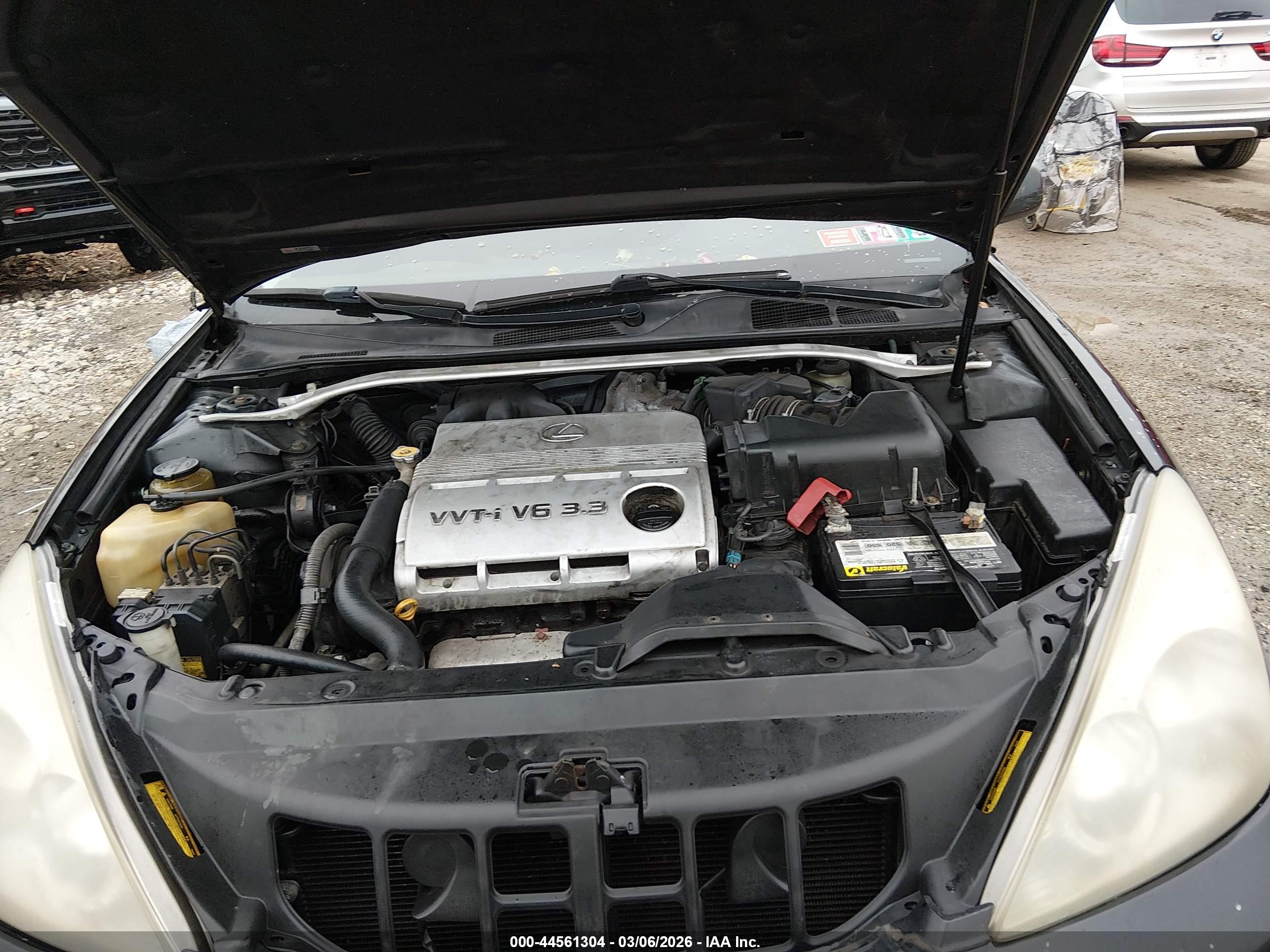 LEXUS ES image 10