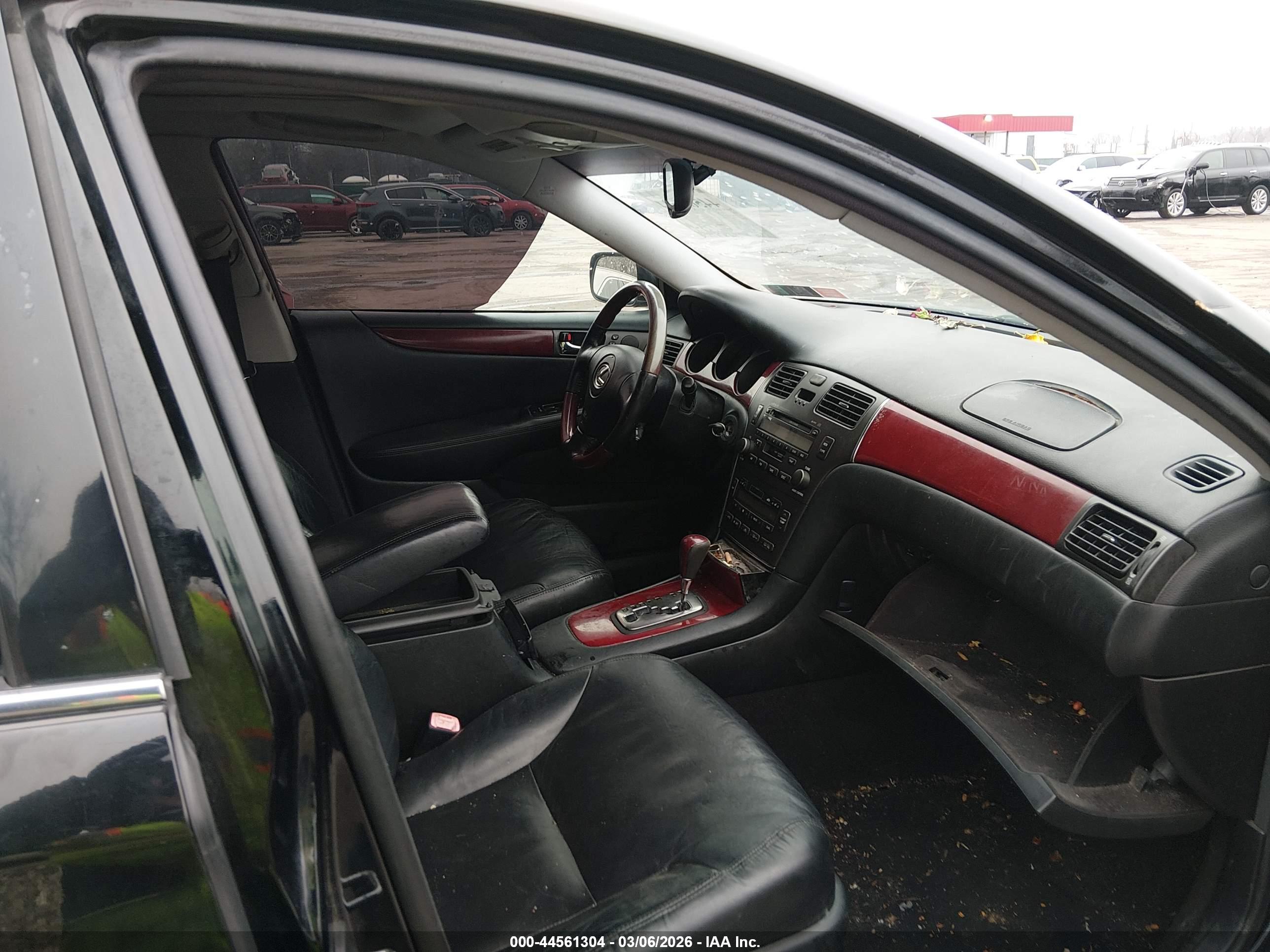 LEXUS ES image 5