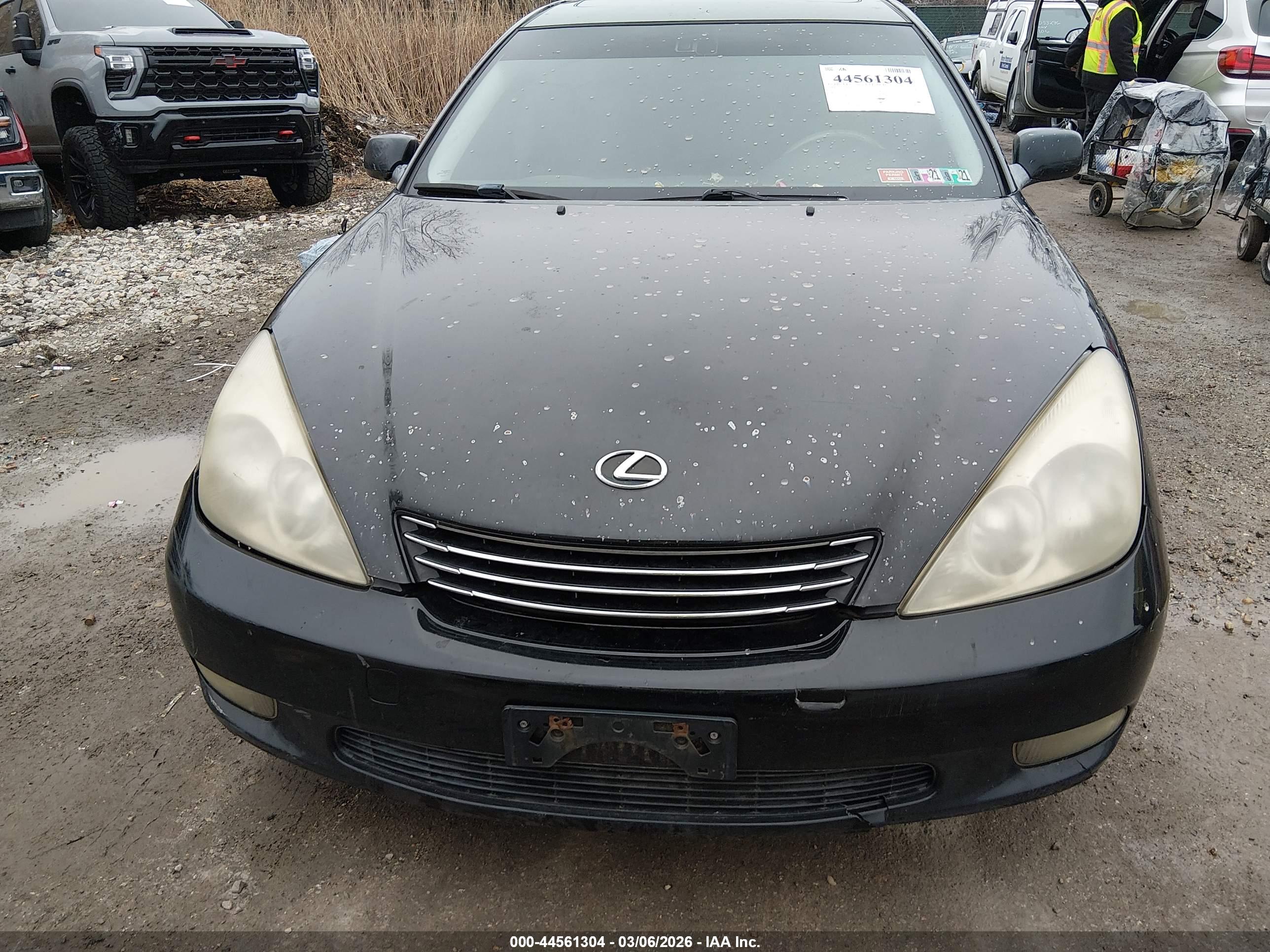 LEXUS ES image 6