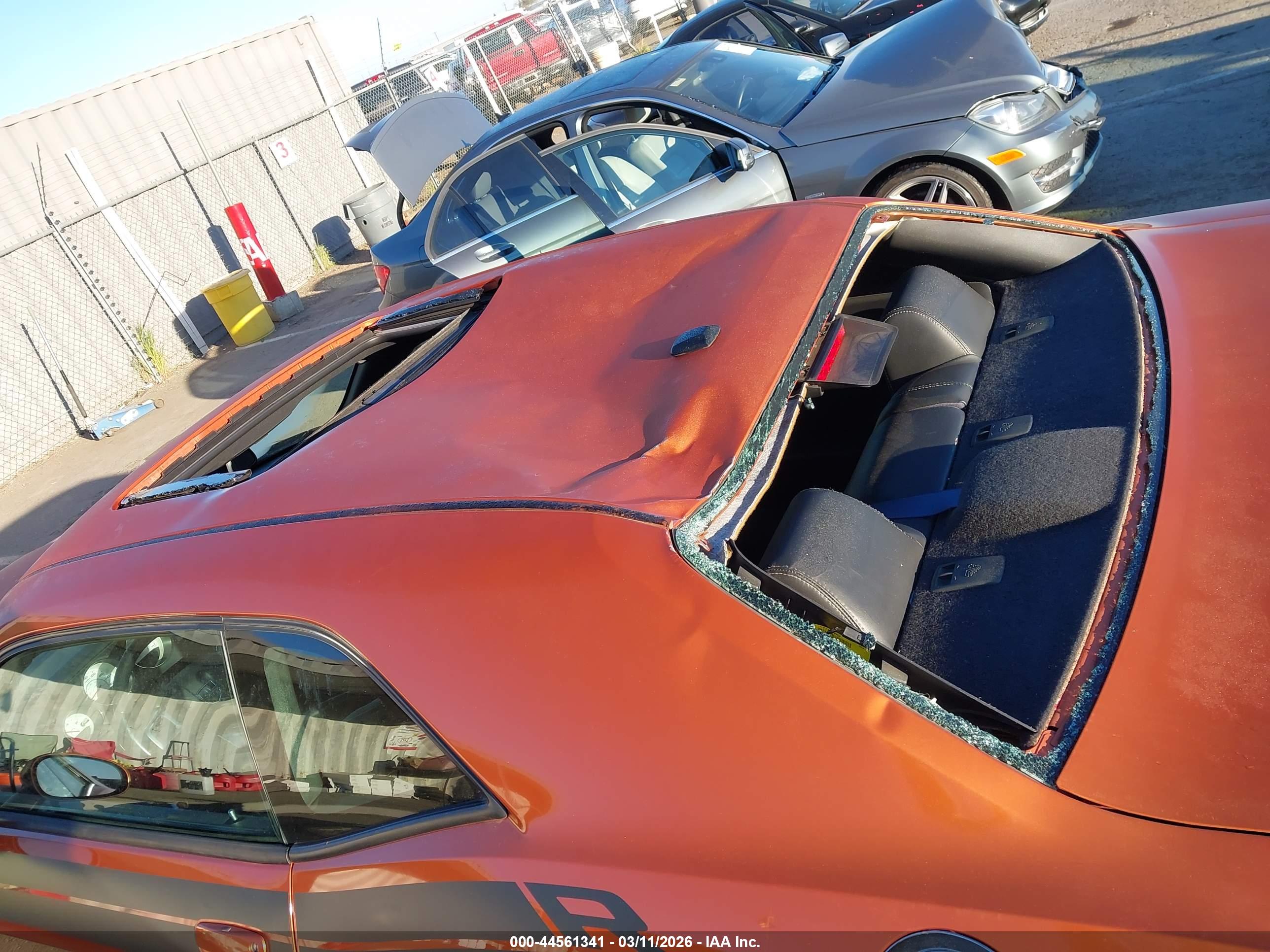 DODGE CHALLENGER image 6