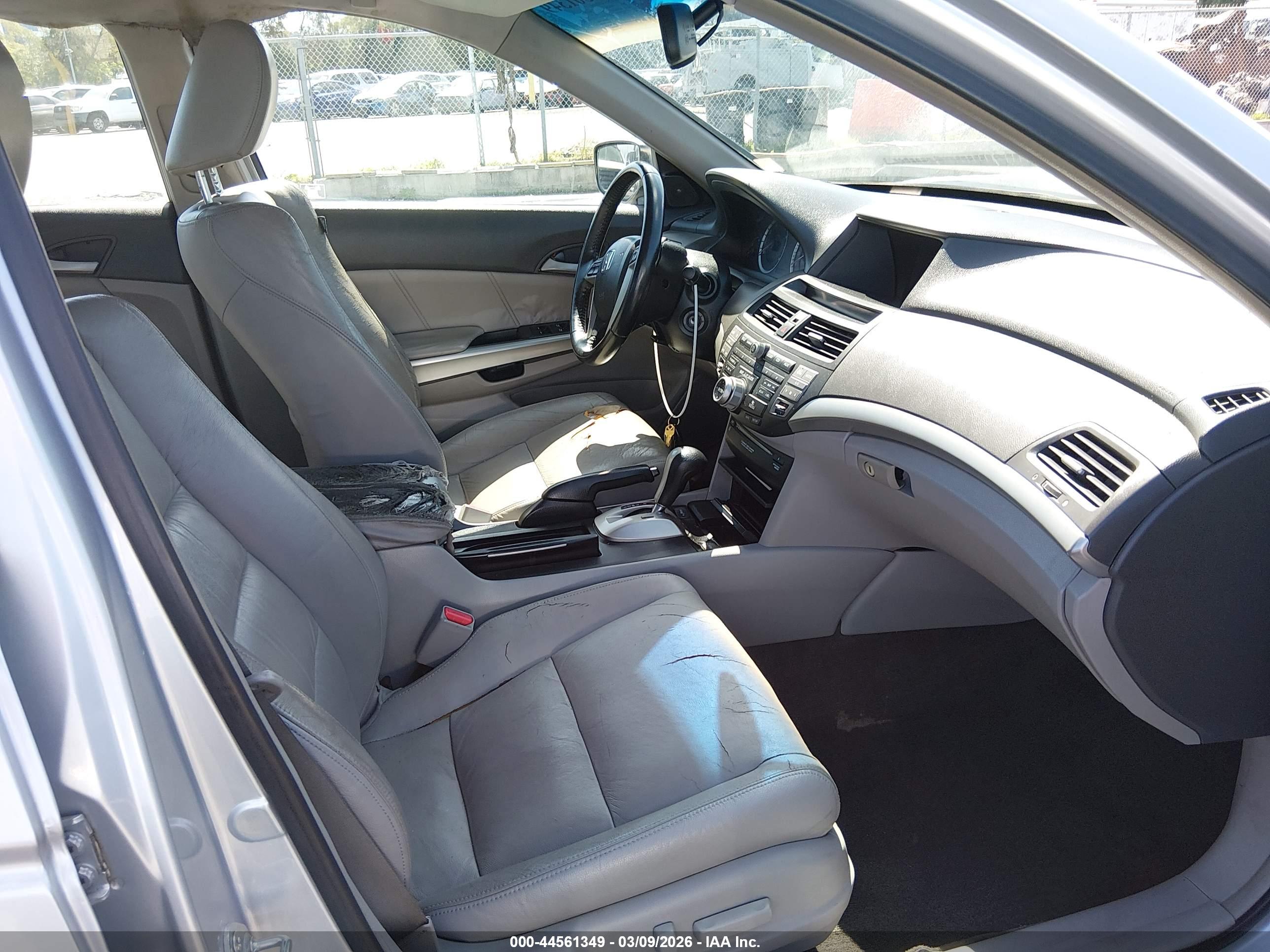 HONDA ACCORD image 5