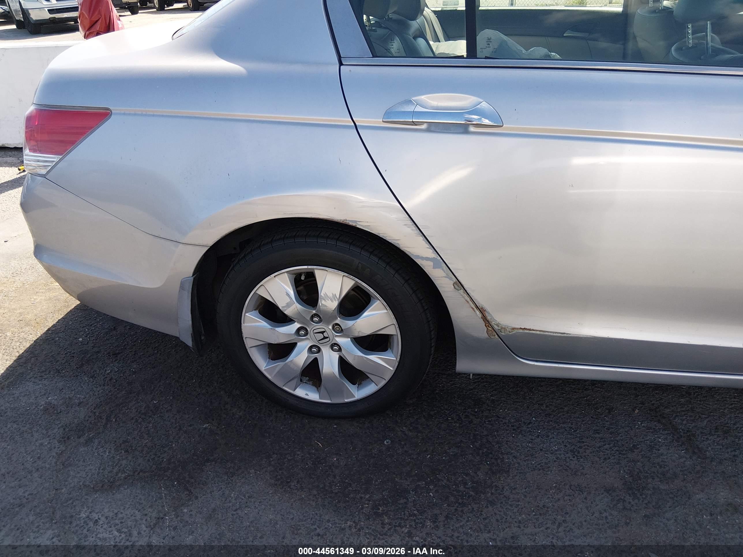HONDA ACCORD image 6