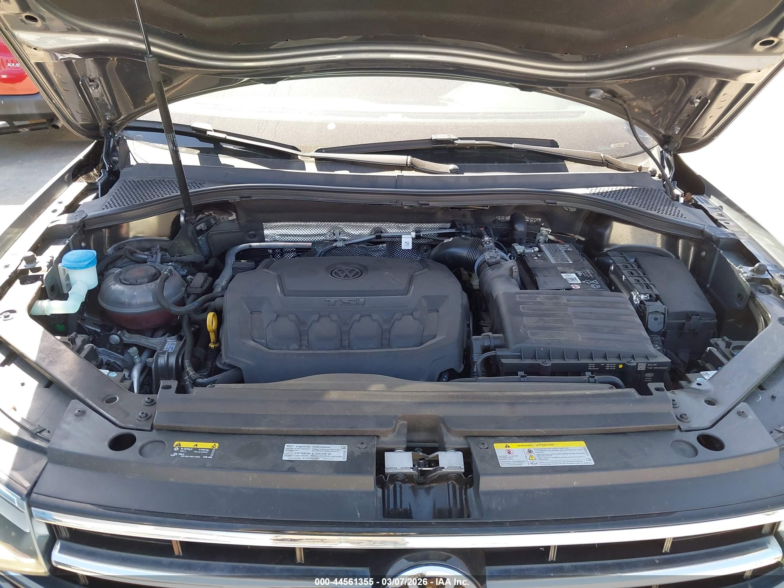 VOLKSWAGEN TIGUAN image 10