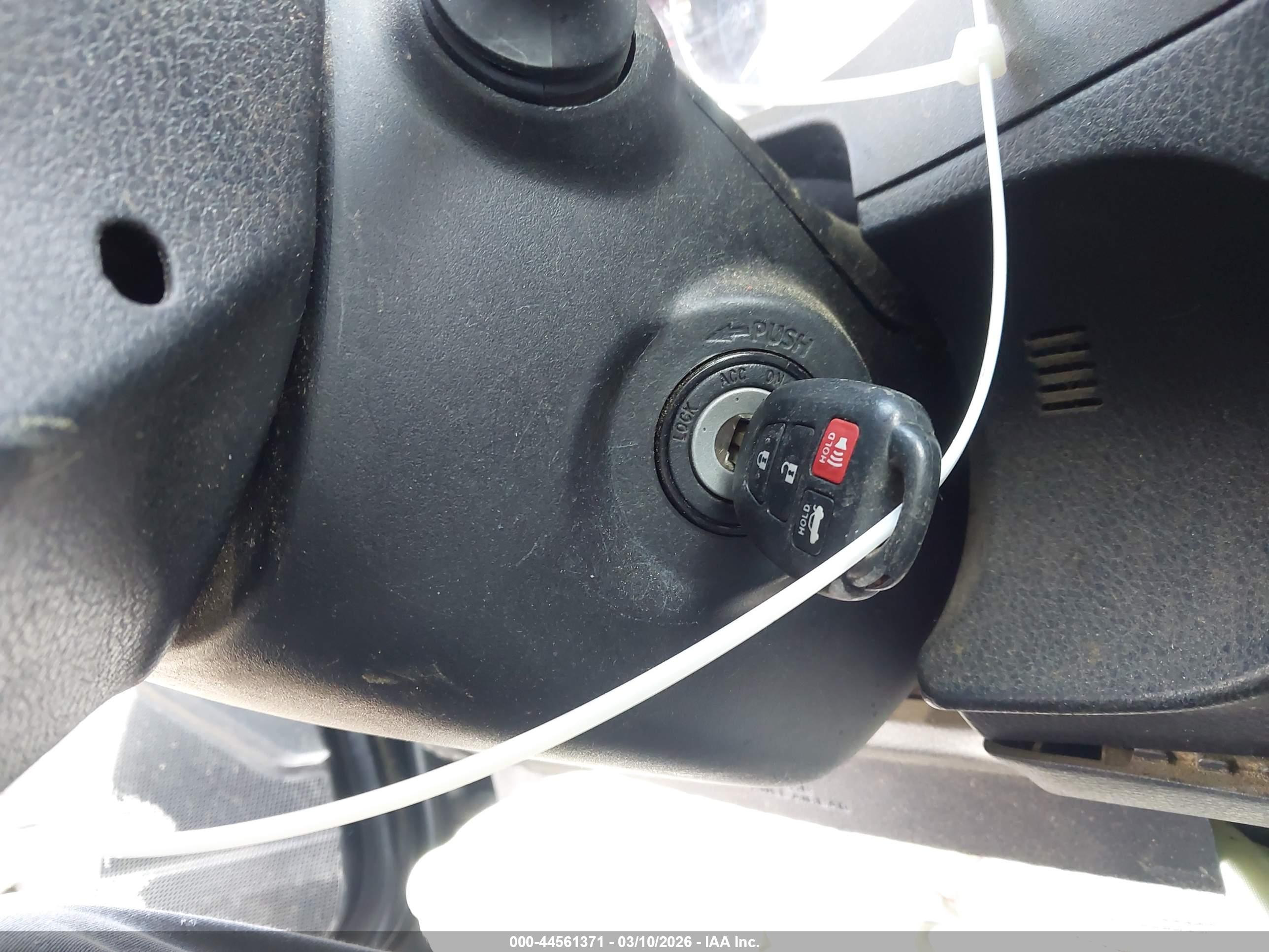 TOYOTA COROLLA image 11