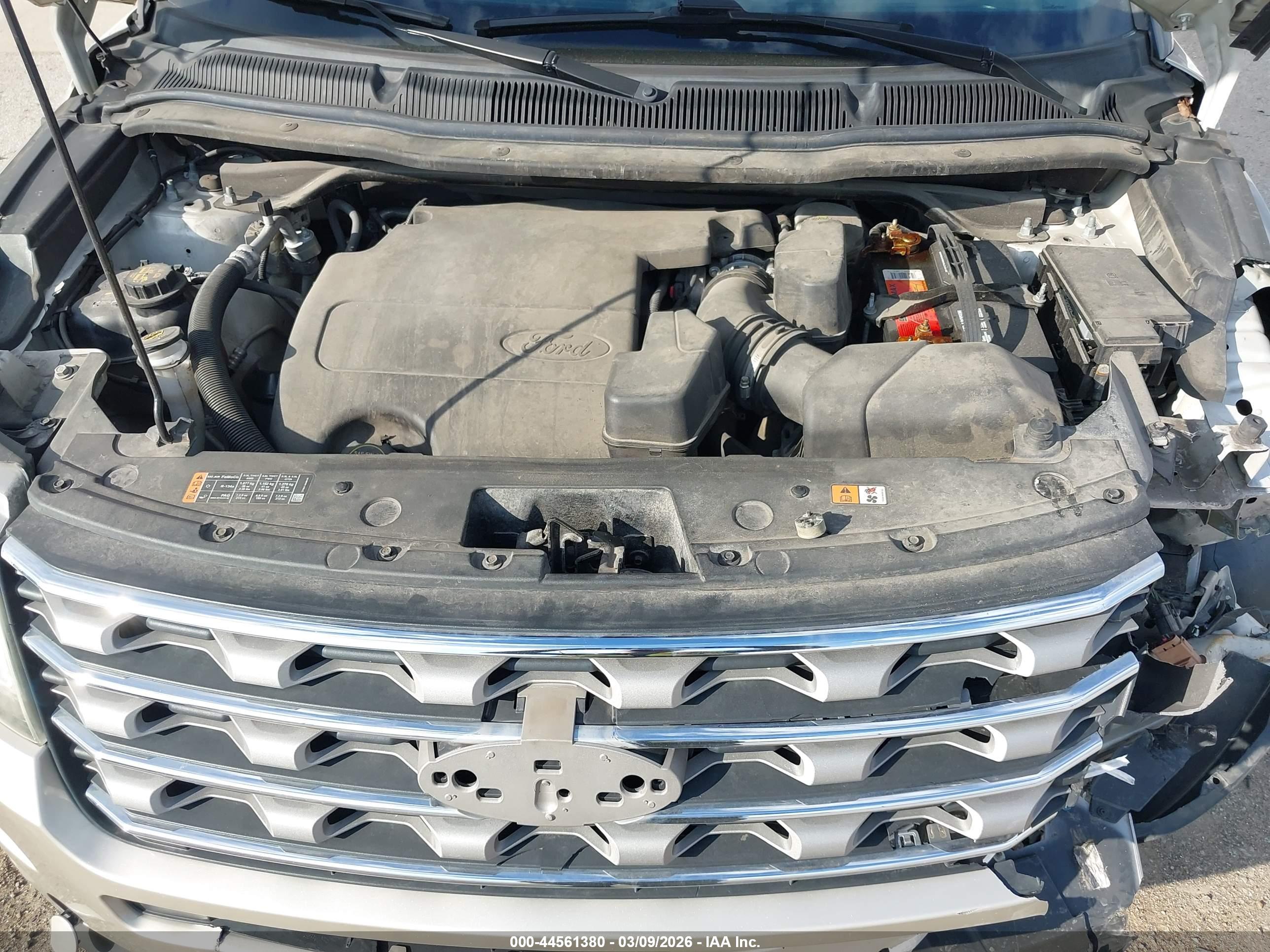 FORD EXPLORER image 10