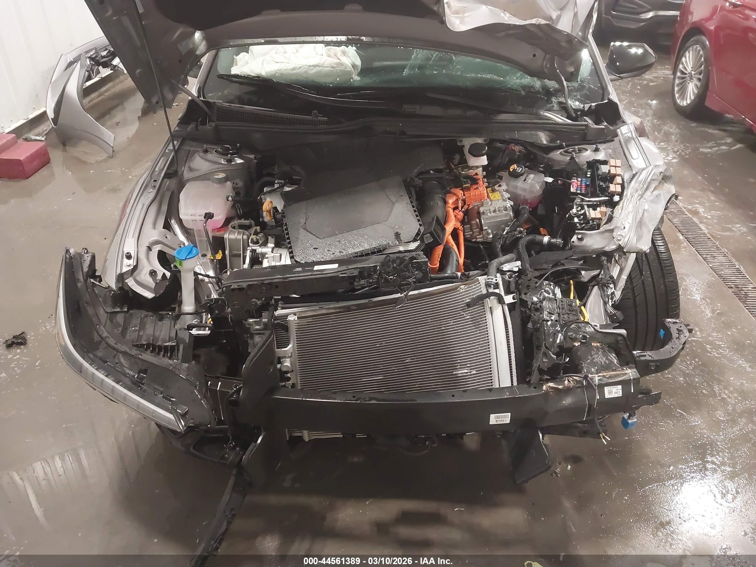 HYUNDAI ELANTRA image 10