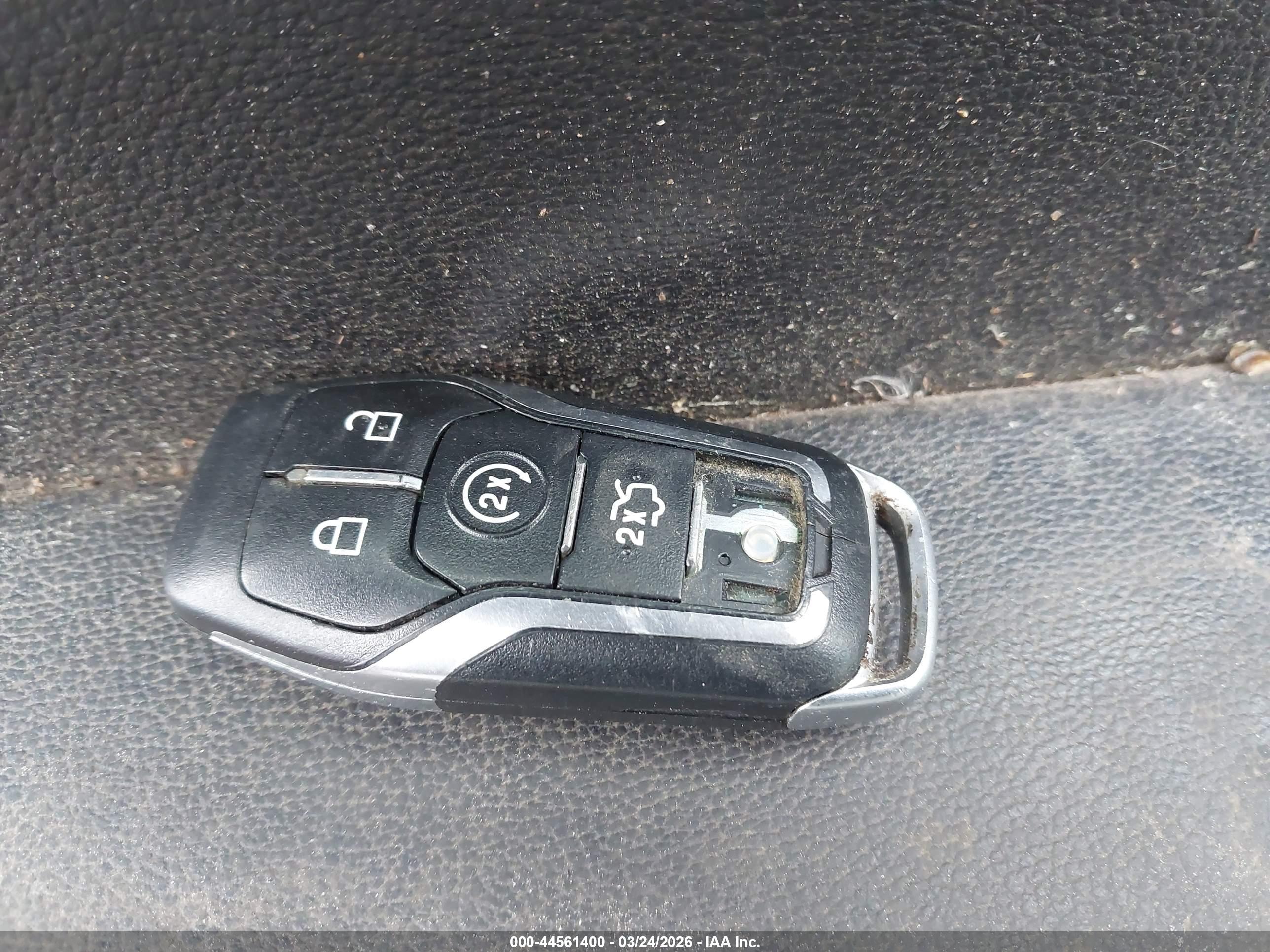 FORD EXPLORER image 11