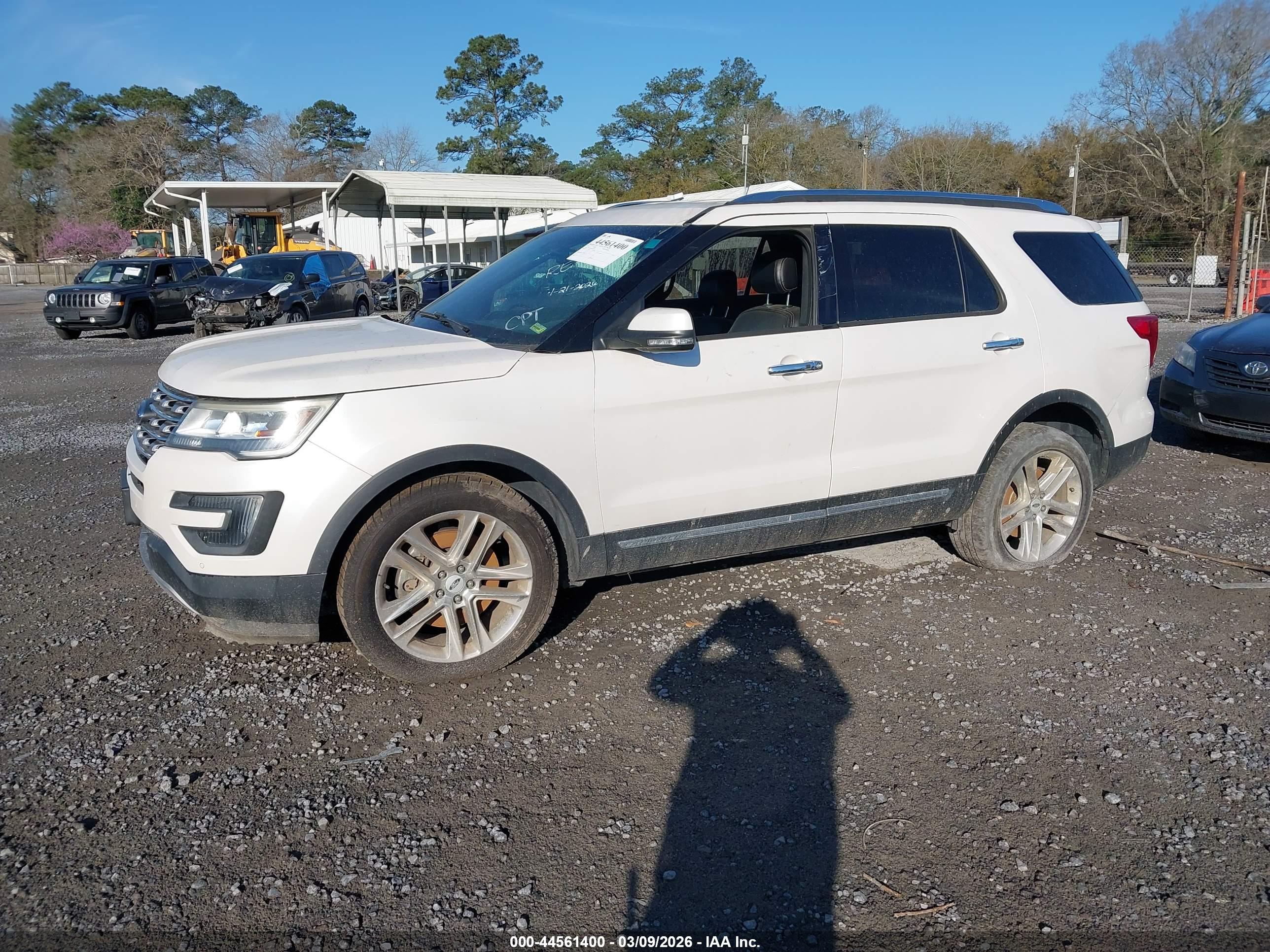 FORD EXPLORER image 2